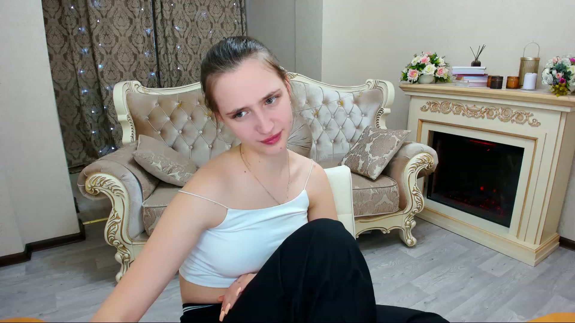 Gallery image thumbnail from WittyBunnyy's myfreecams stream on, 04/07/2023, 14:14 image 14 of 20