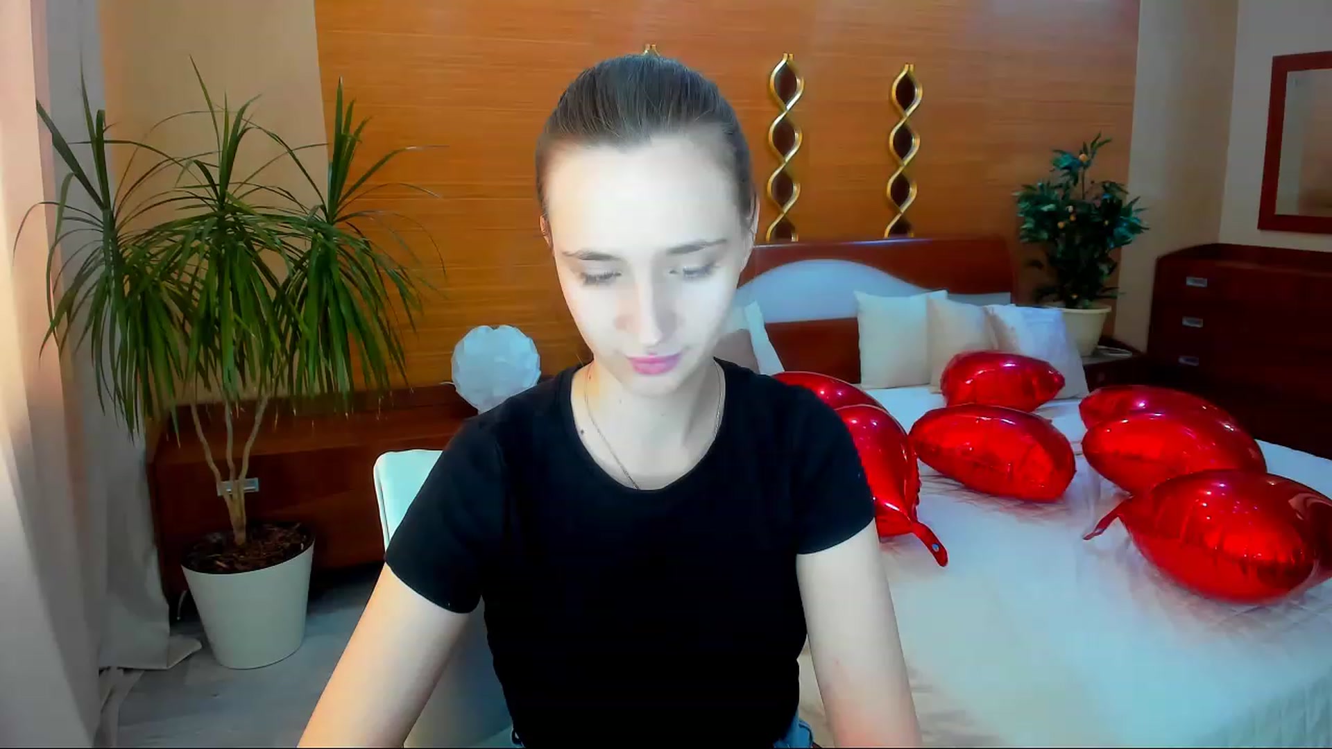Gallery image thumbnail from WittyBunnyy's myfreecams stream on, 04/12/2023, 09:10 image 9 of 20