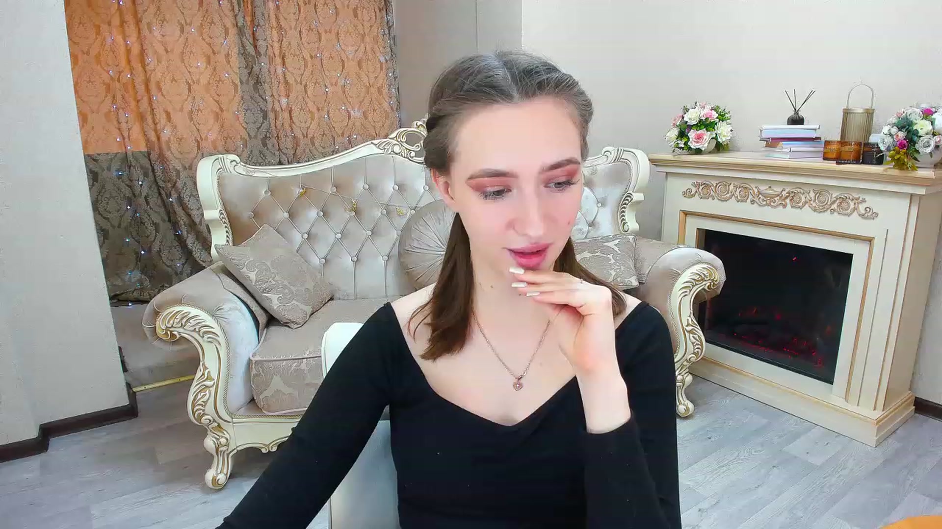 Gallery image thumbnail from WittyBunnyy's myfreecams stream on, 04/23/2023, 12:31 image 8 of 20