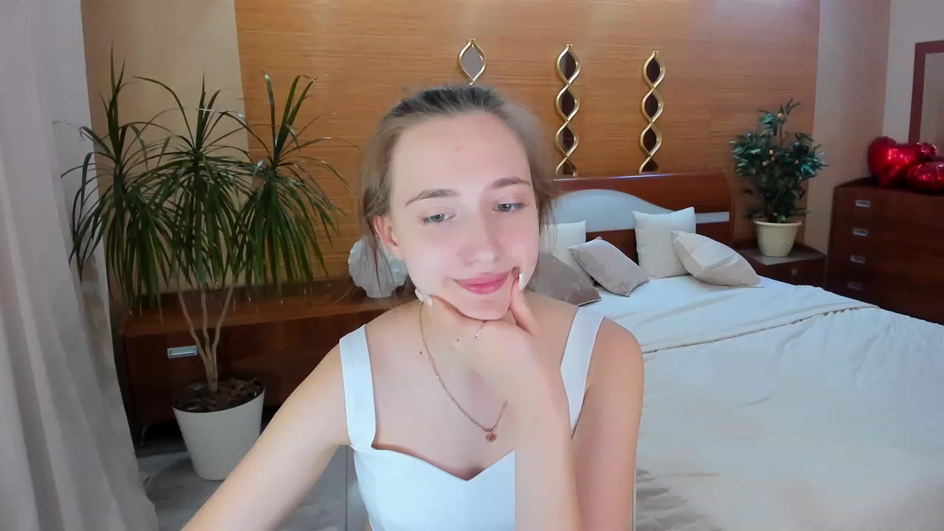 Gallery image thumbnail from WittyBunnyy's myfreecams stream on, 04/30/2023, 15:47 image 6 of 20
