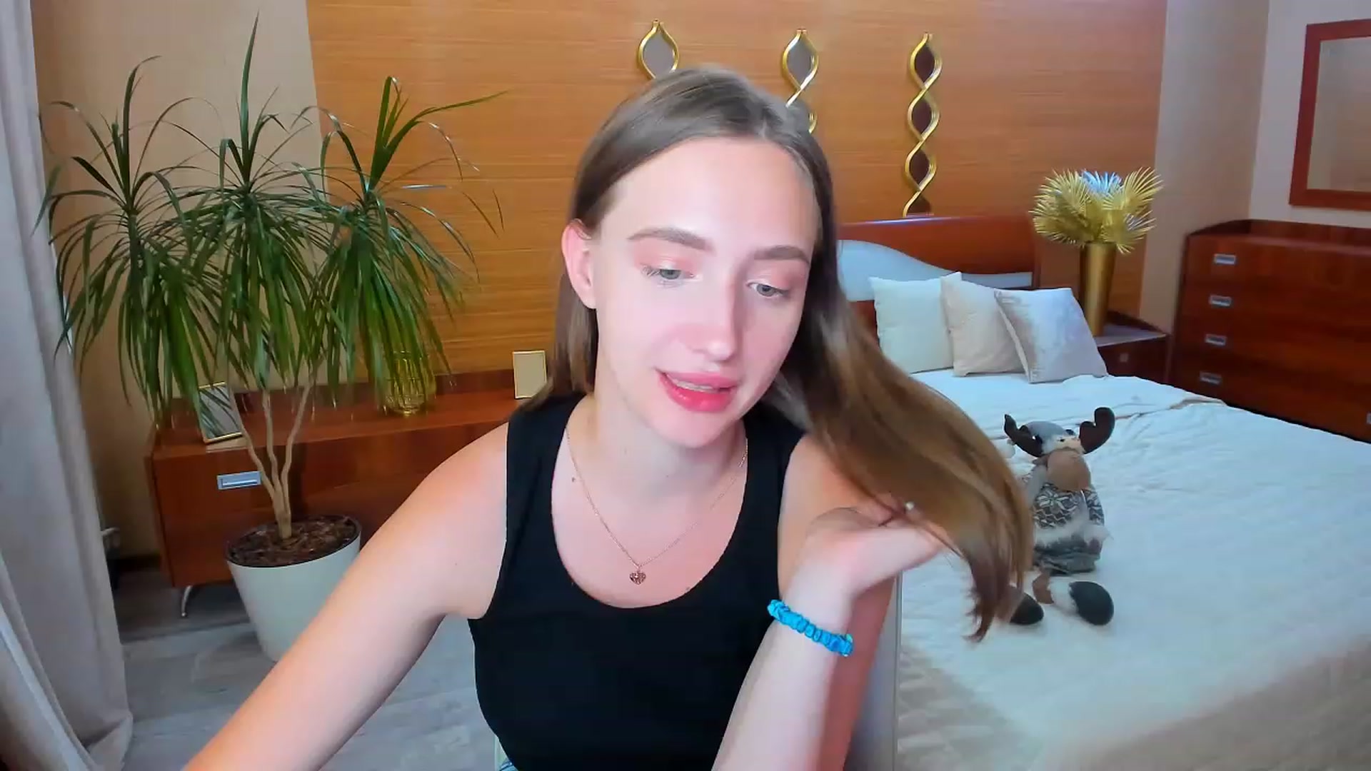 Gallery image thumbnail from WittyBunnyy's myfreecams stream on, 06/06/2023, 22:58 image 16 of 20