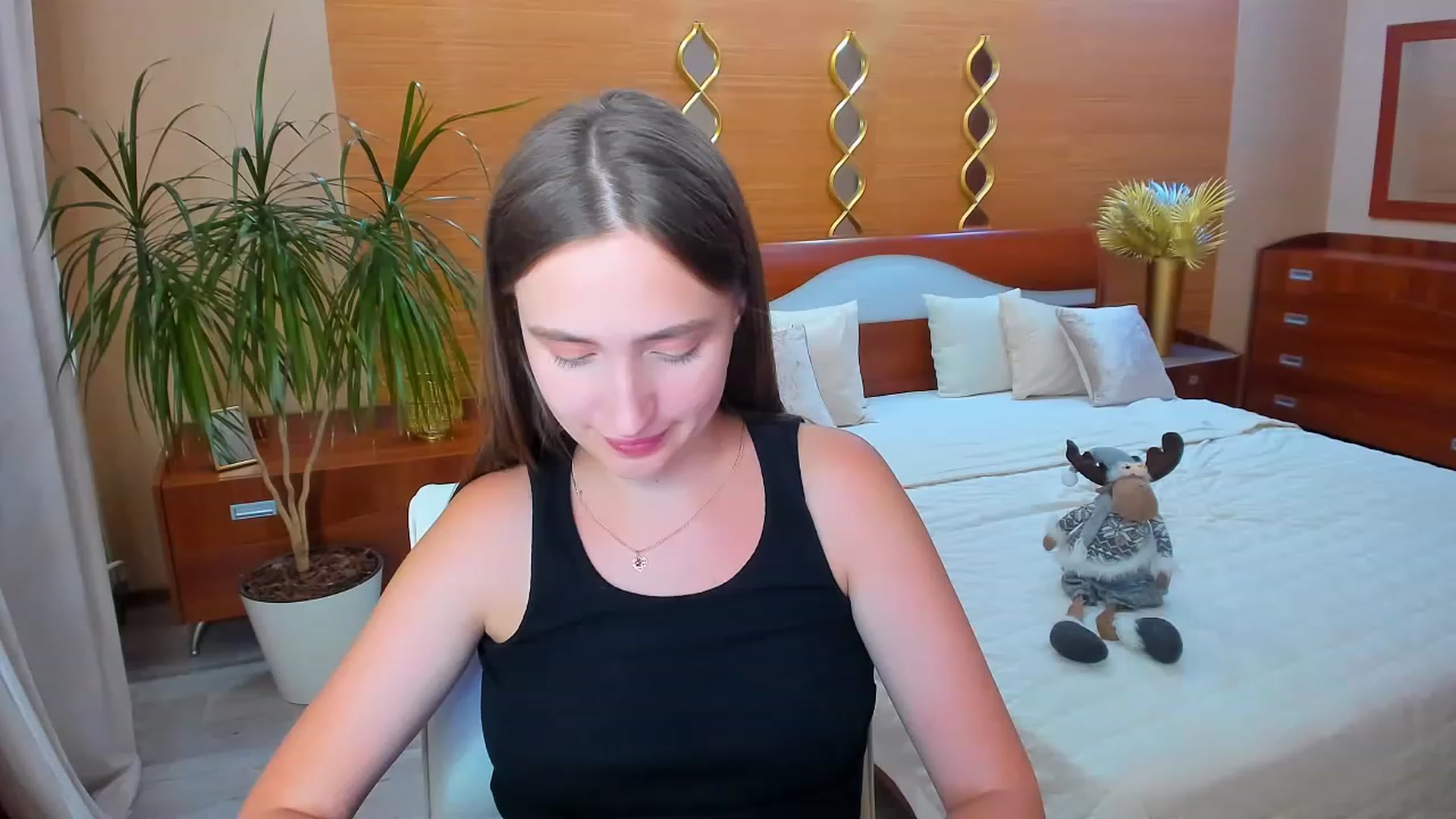 Gallery image thumbnail from WittyBunnyy's myfreecams stream on, 06/06/2023, 22:58 image 8 of 20