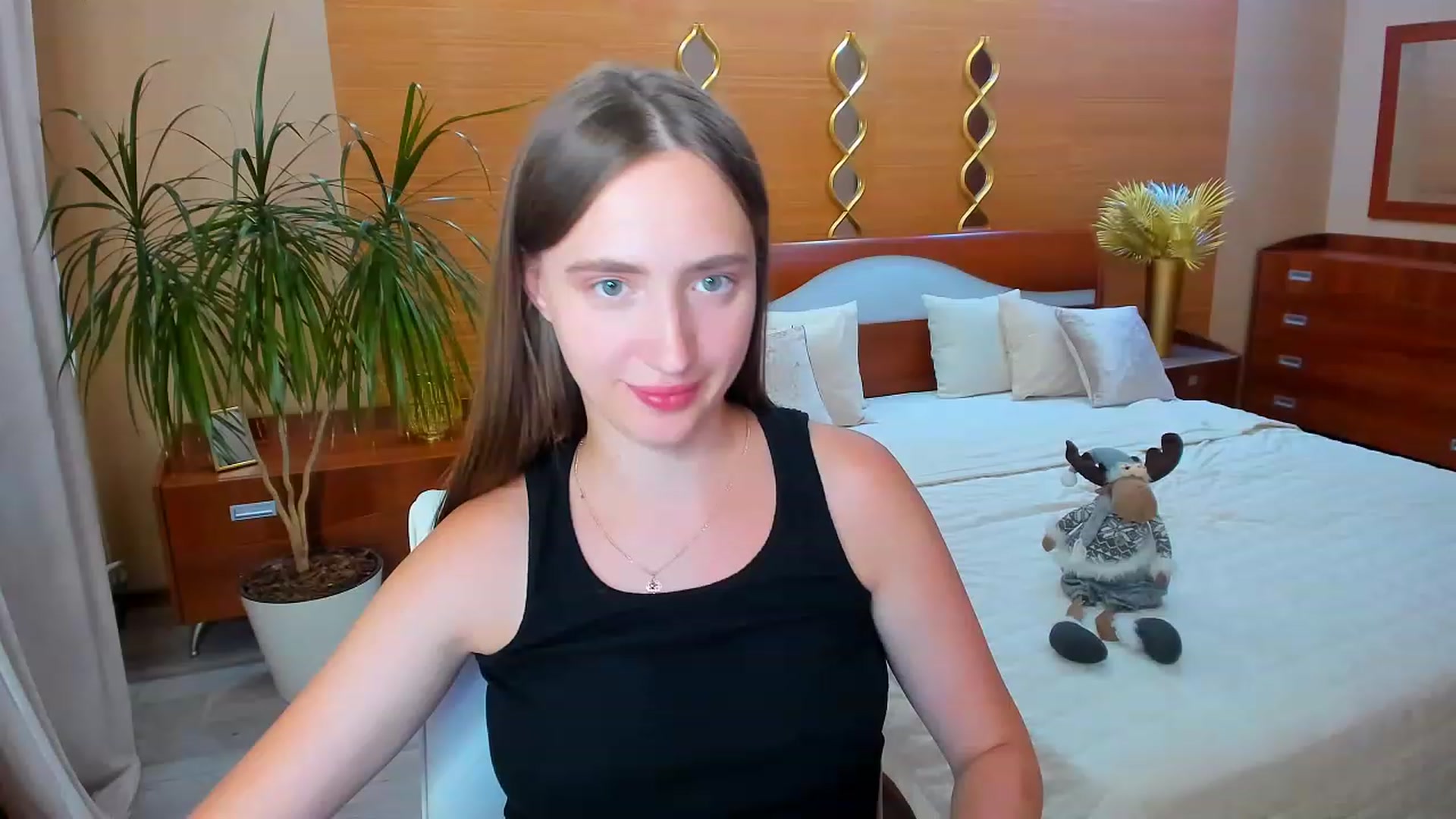 Gallery image thumbnail from WittyBunnyy's myfreecams stream on, 06/06/2023, 22:58 image 3 of 20