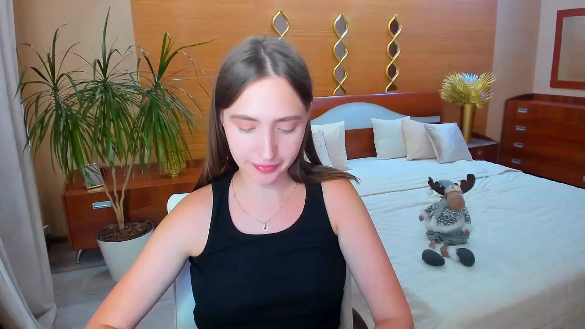 Gallery image thumbnail from WittyBunnyy's myfreecams stream on, 06/06/2023, 22:58 image 6 of 20