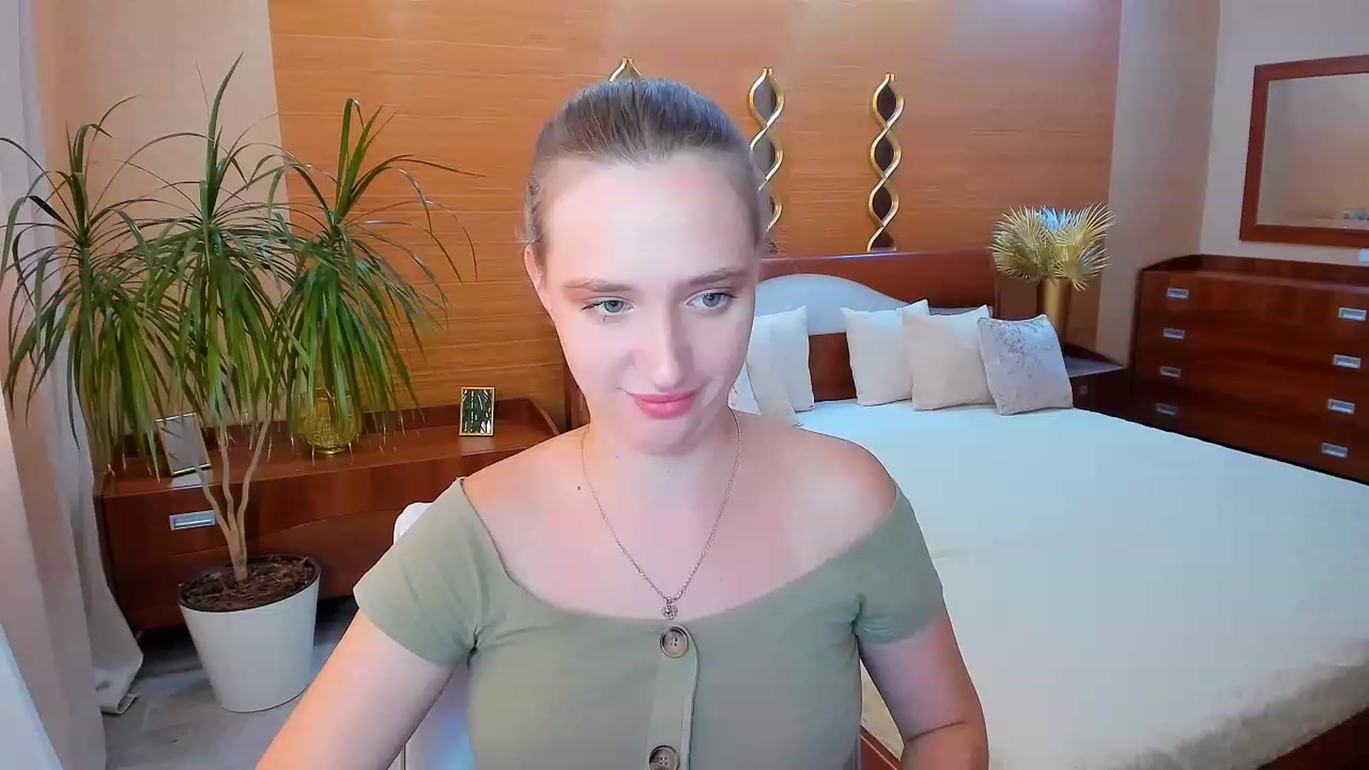 Gallery image thumbnail from WittyBunnyy's myfreecams stream on, 06/20/2023, 07:39 image 12 of 20