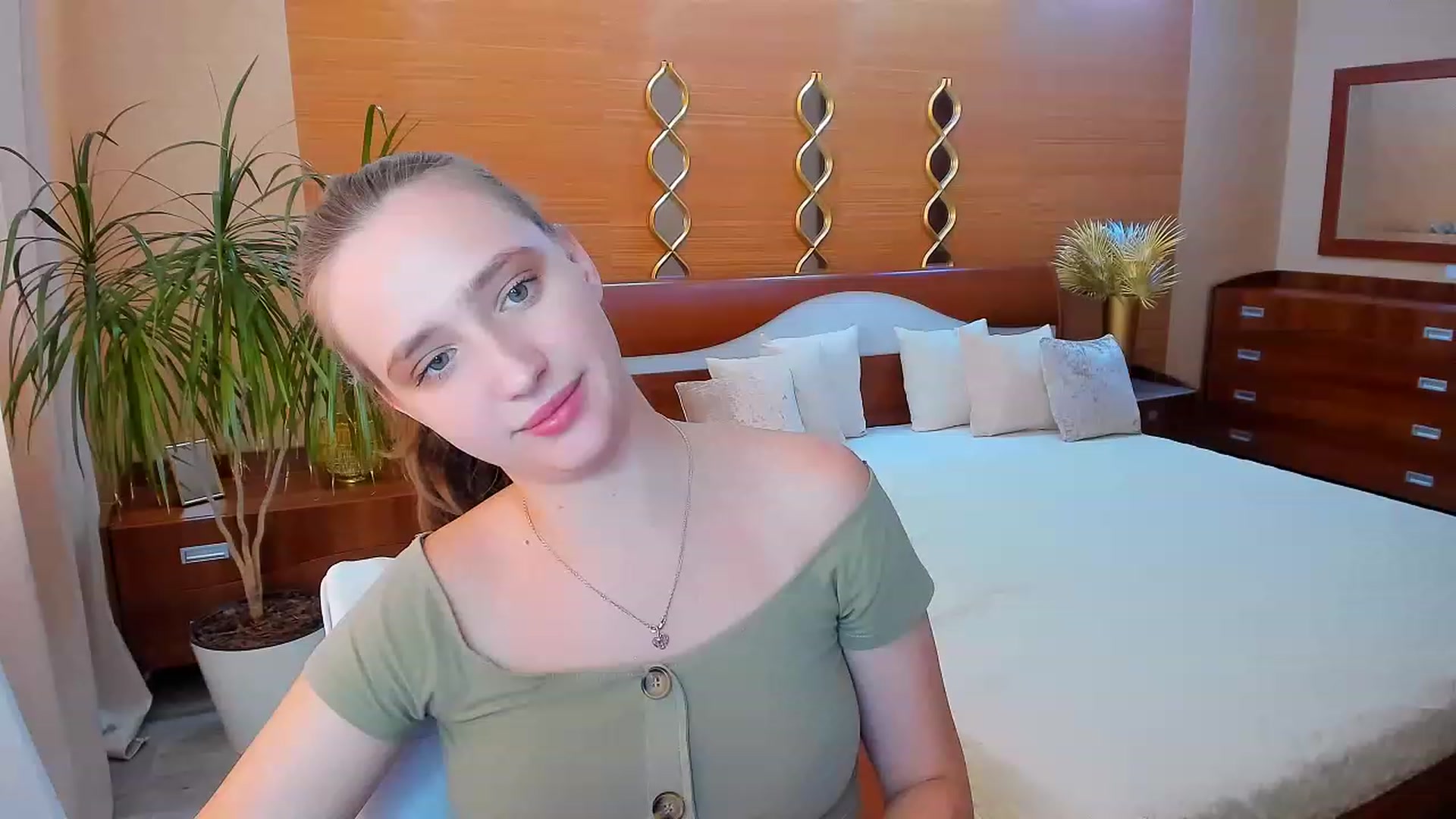 Gallery image thumbnail from WittyBunnyy's myfreecams stream on, 06/20/2023, 07:39 image 15 of 20