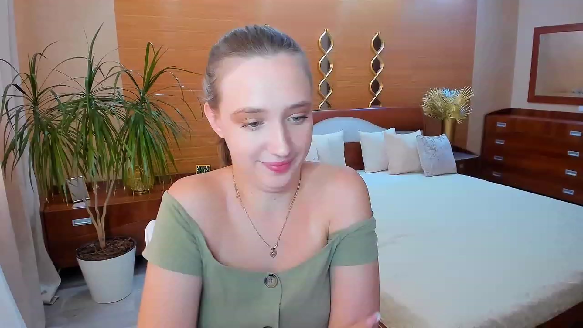 Gallery image thumbnail from WittyBunnyy's myfreecams stream on, 06/20/2023, 07:39 image 8 of 20