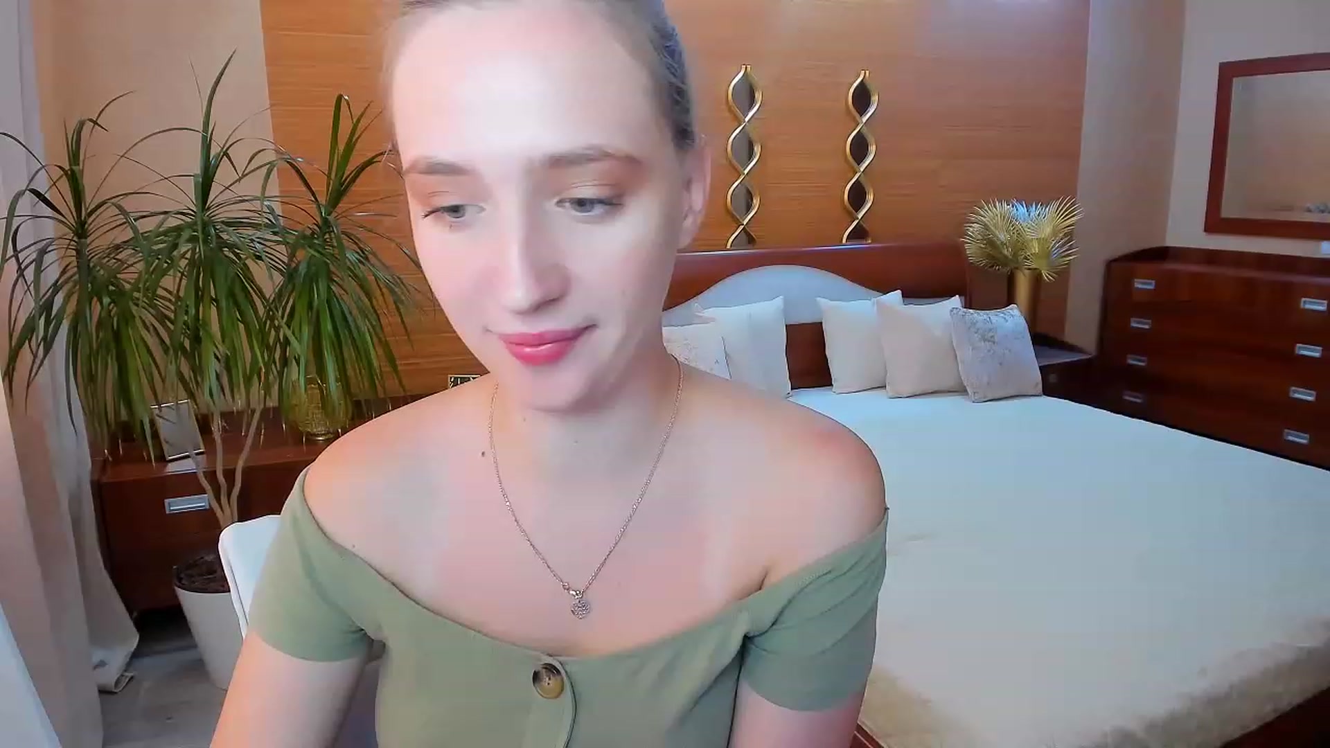 Gallery image thumbnail from WittyBunnyy's myfreecams stream on, 06/20/2023, 07:39 image 2 of 20