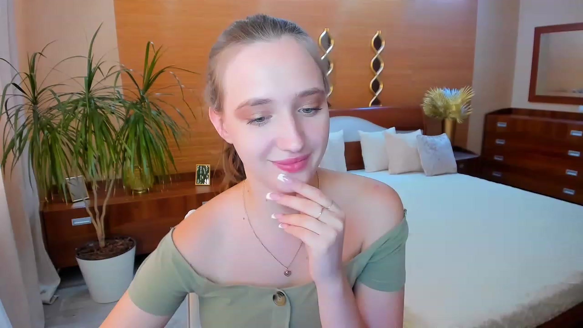 Gallery image thumbnail from WittyBunnyy's myfreecams stream on, 06/20/2023, 08:35 image 16 of 20