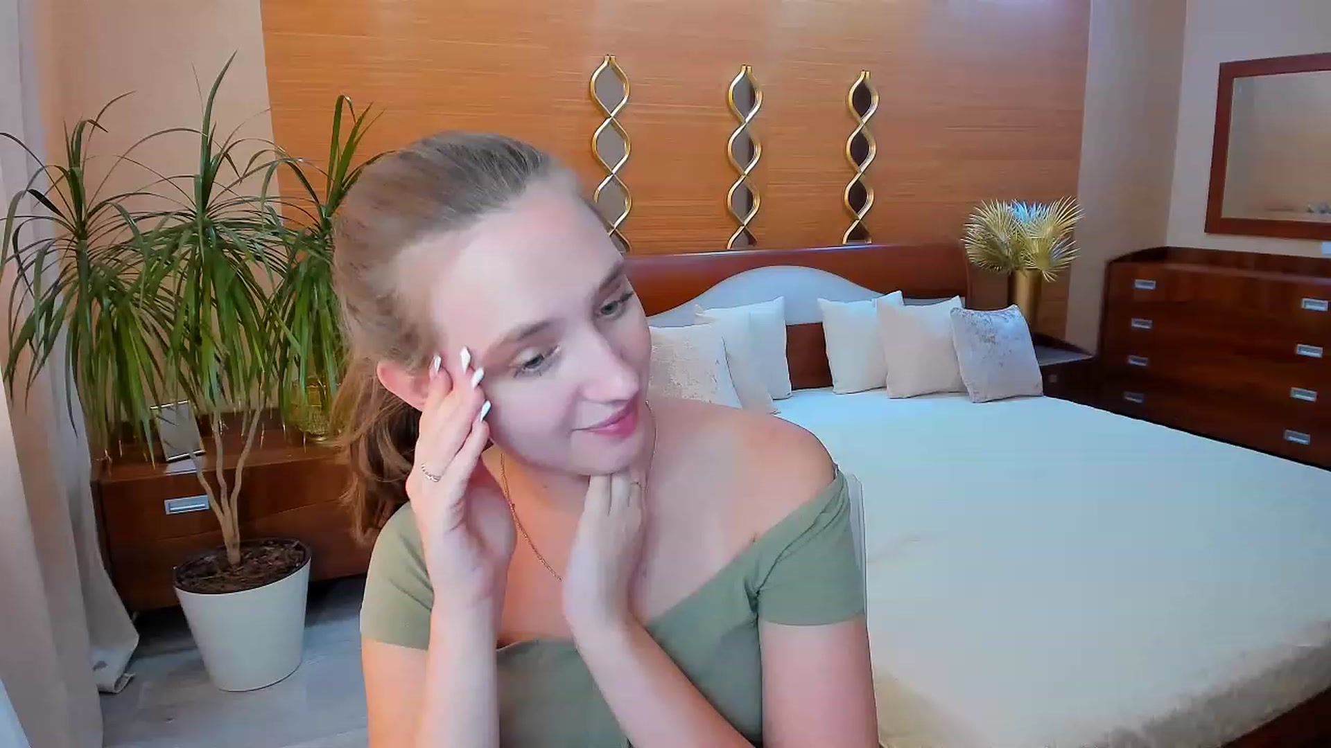Gallery image thumbnail from WittyBunnyy's myfreecams stream on, 06/20/2023, 08:35 image 19 of 20
