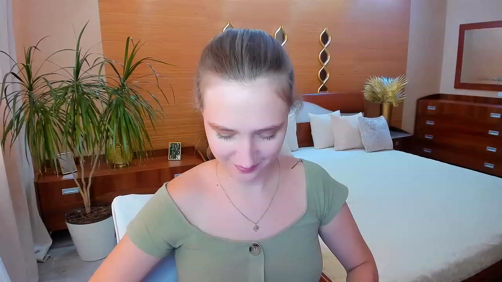 Gallery image thumbnail from WittyBunnyy's myfreecams stream on, 06/20/2023, 09:30 image 18 of 20