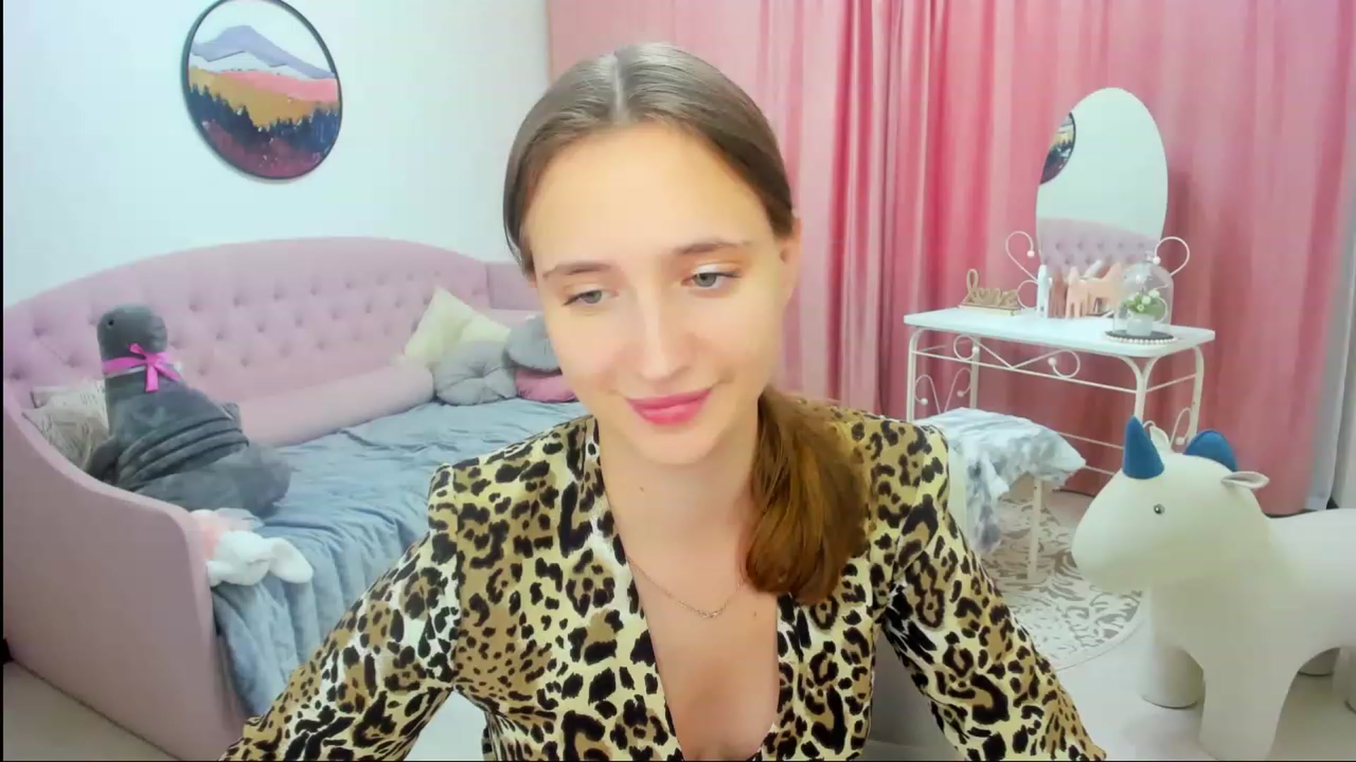 Gallery image thumbnail from WittyBunnyy's myfreecams stream on, 07/06/2023, 07:21 image 7 of 20