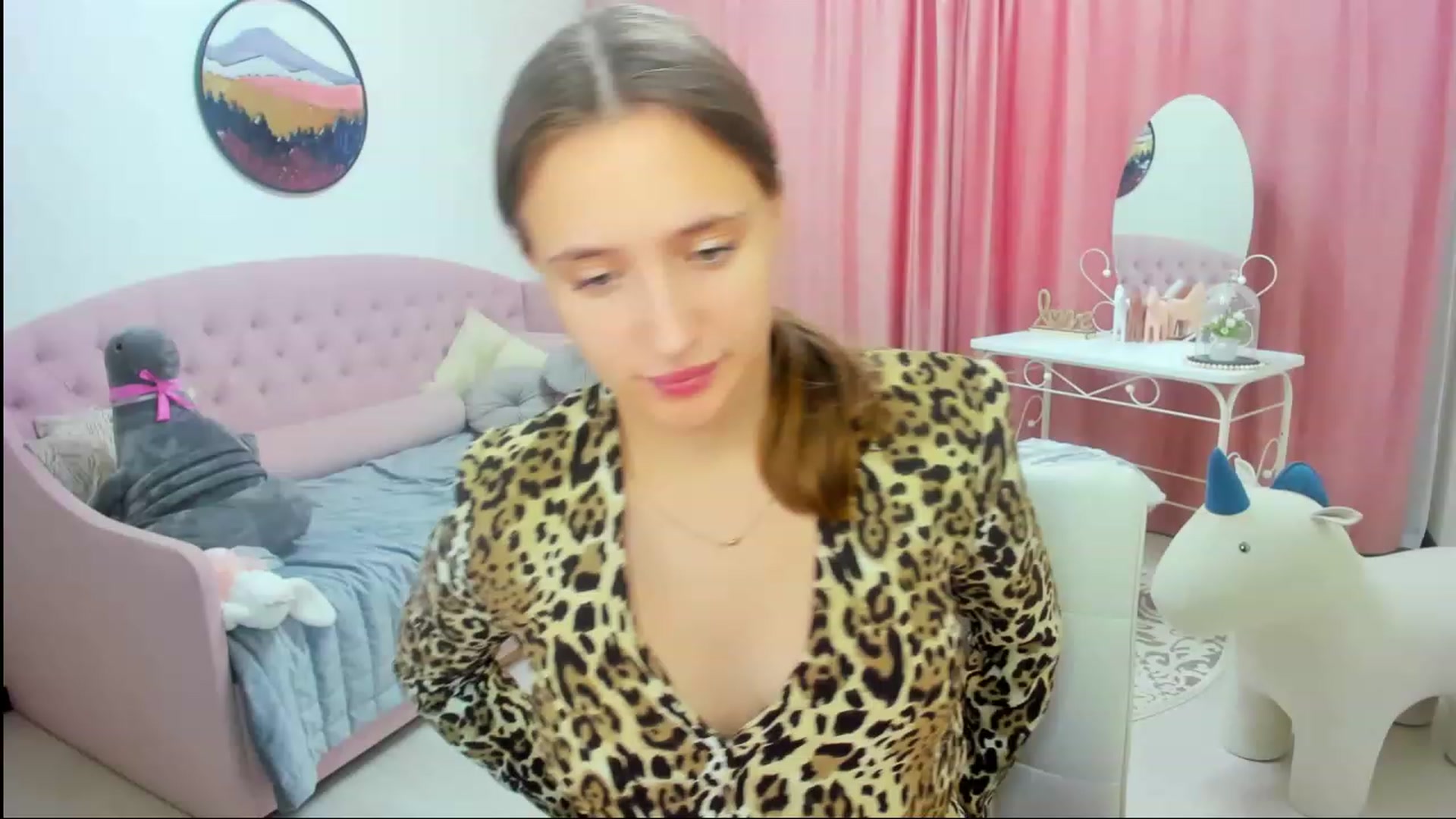 Gallery image thumbnail from WittyBunnyy's myfreecams stream on, 07/06/2023, 07:21 image 10 of 20