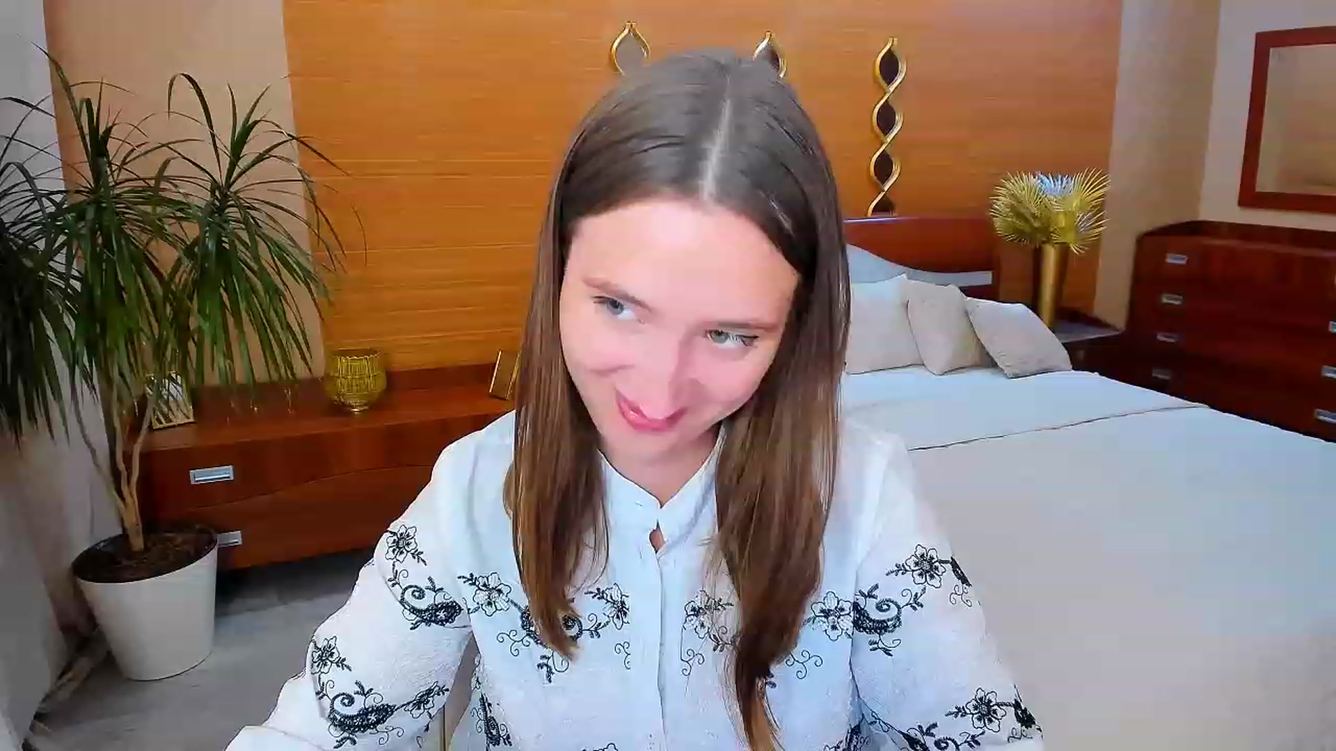 Gallery image thumbnail from WittyBunnyy's myfreecams stream on, 07/09/2023, 16:01 image 9 of 20