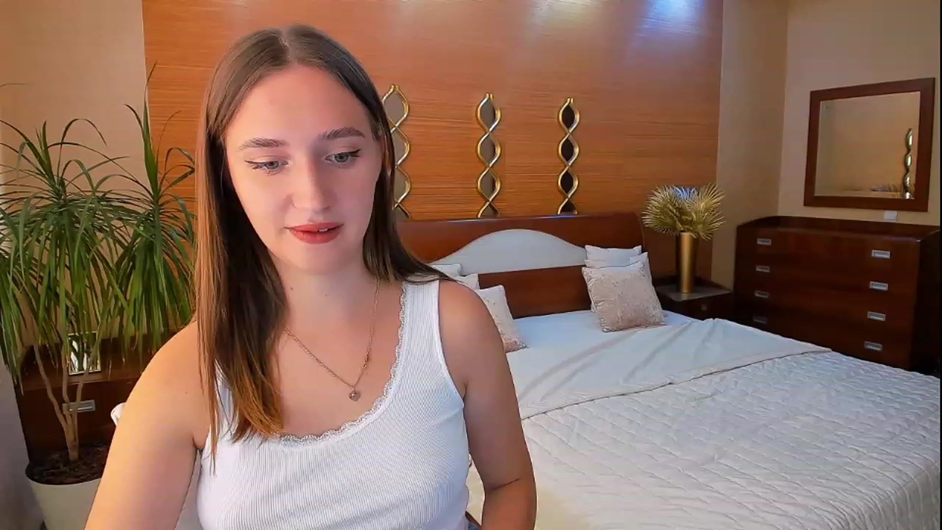 Gallery image thumbnail from WittyBunnyy's myfreecams stream on, 08/18/2023, 07:53 image 15 of 20