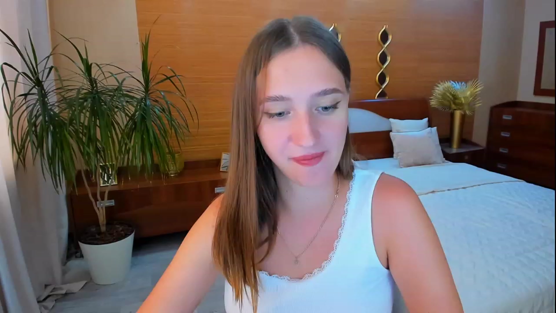Gallery image thumbnail from WittyBunnyy's myfreecams stream on, 08/23/2023, 11:30 image 18 of 20