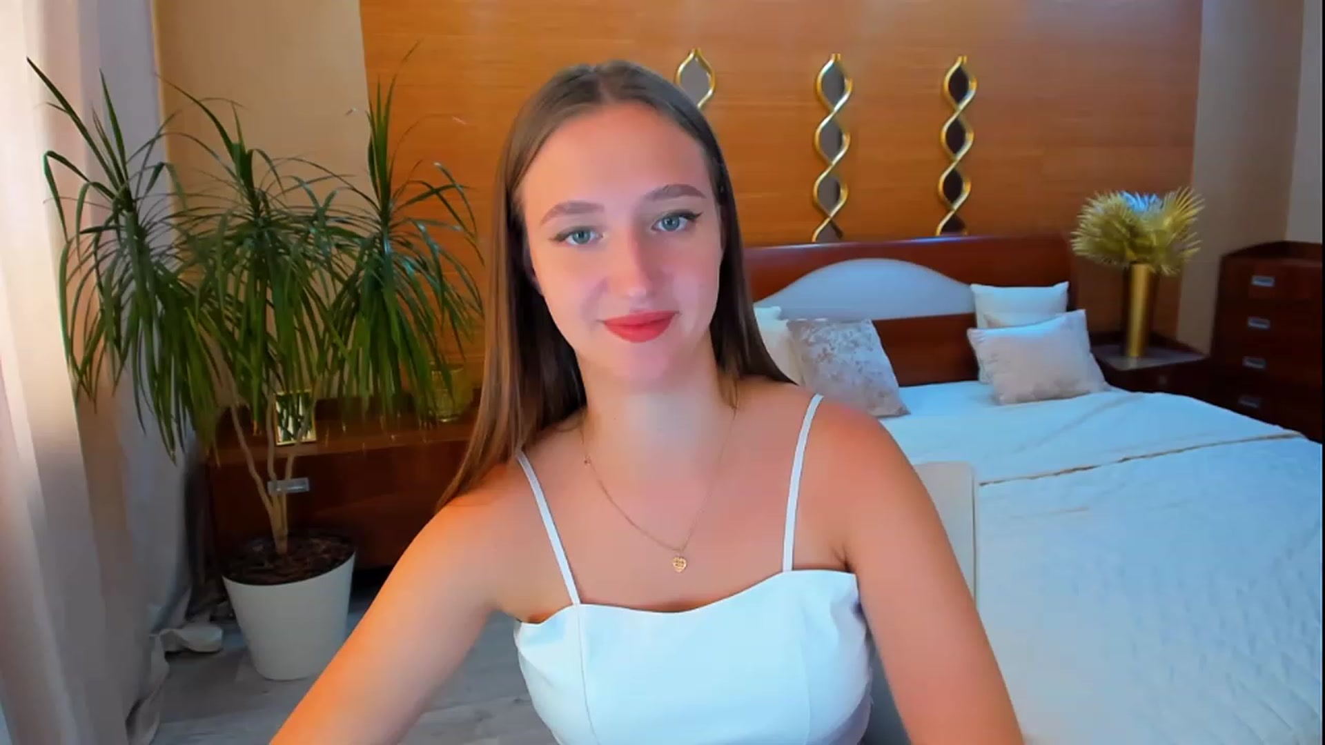 Gallery image thumbnail from WittyBunnyy's myfreecams stream on, 08/25/2023, 10:20 image 13 of 20