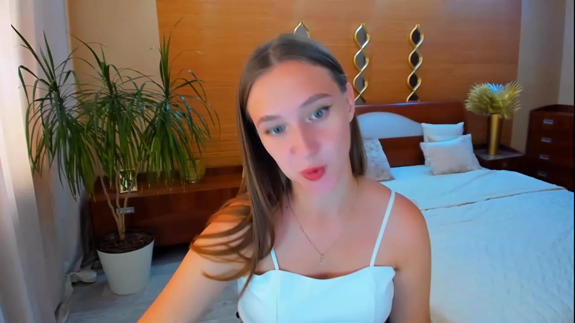 Gallery image thumbnail from WittyBunnyy's myfreecams stream on, 08/25/2023, 10:20 image 11 of 20