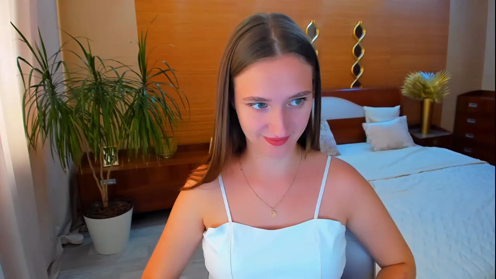 Gallery image thumbnail from WittyBunnyy's myfreecams stream on, 08/25/2023, 10:20 image 14 of 20