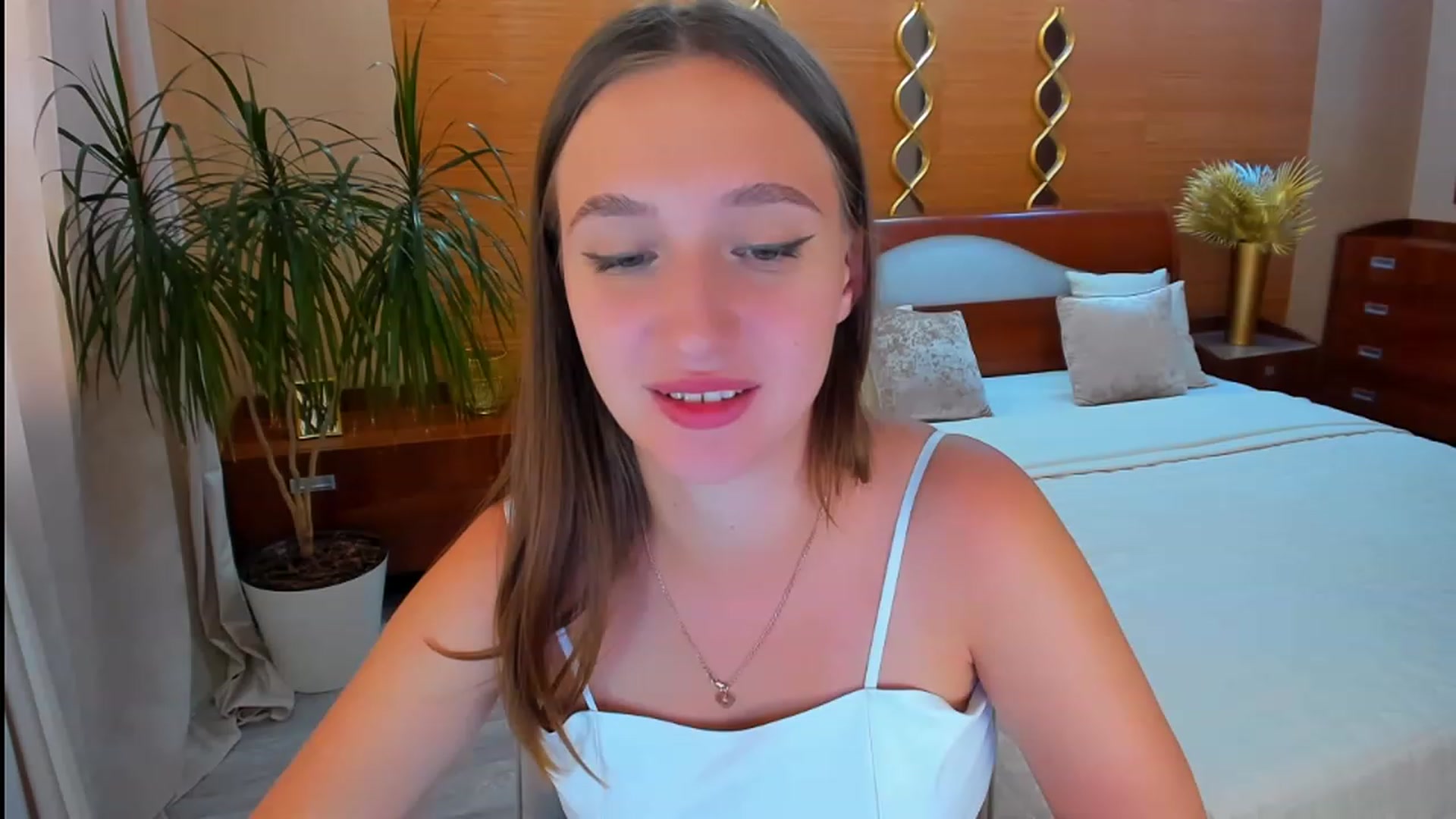 Gallery image thumbnail from WittyBunnyy's myfreecams stream on, 08/25/2023, 13:33 image 15 of 20