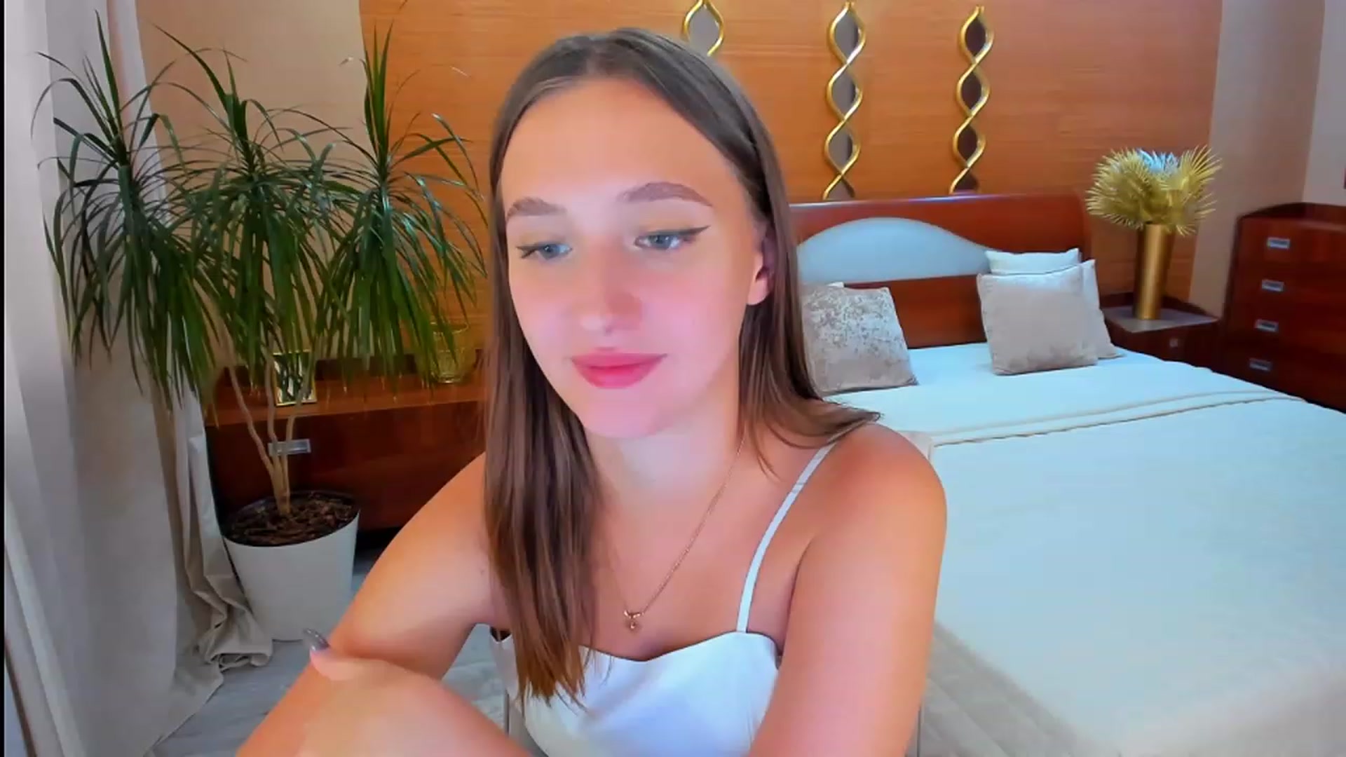 Gallery image thumbnail from WittyBunnyy's myfreecams stream on, 08/25/2023, 13:33 image 17 of 20