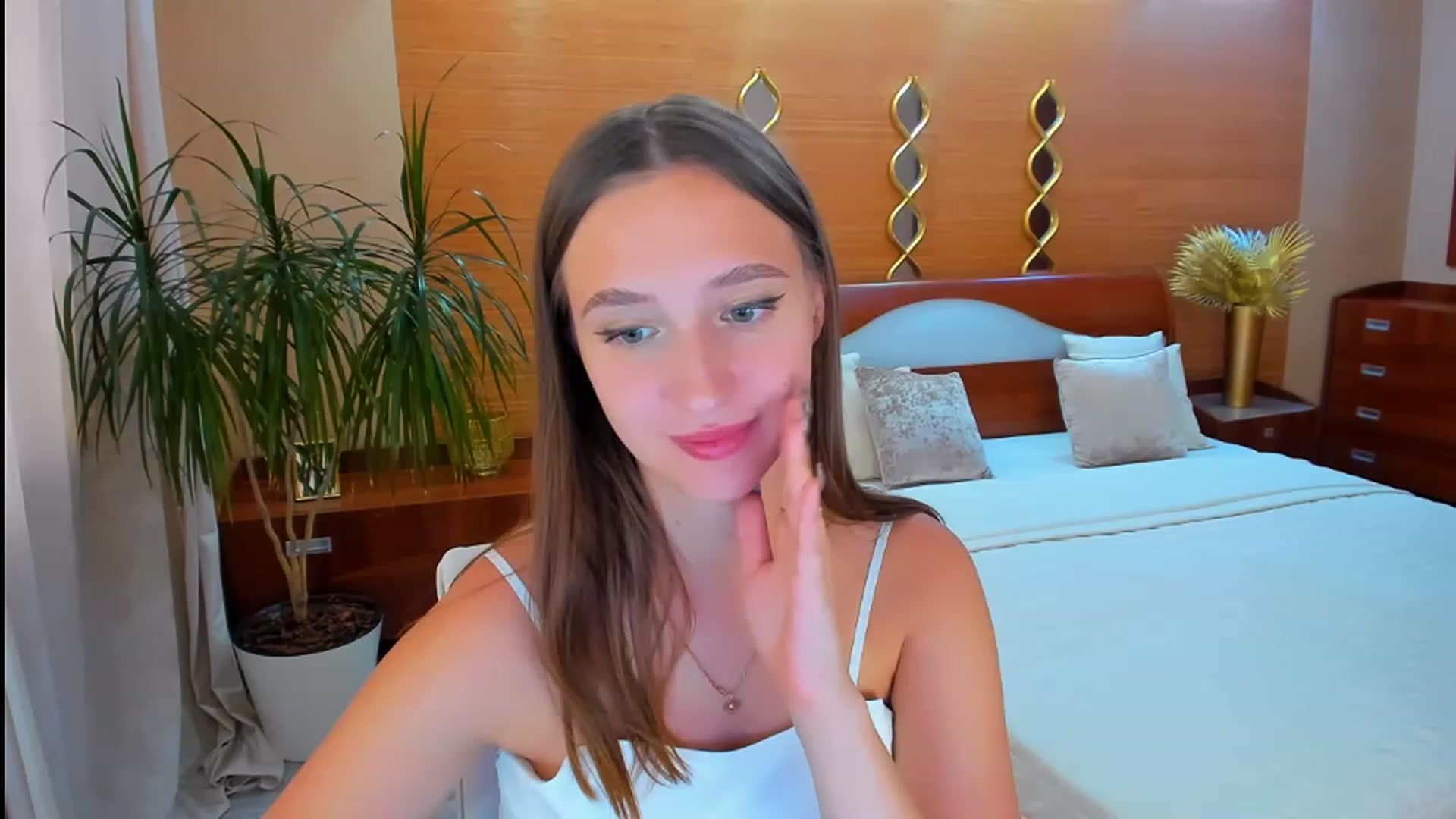 Gallery image thumbnail from WittyBunnyy's myfreecams stream on, 08/25/2023, 13:46 image 5 of 20