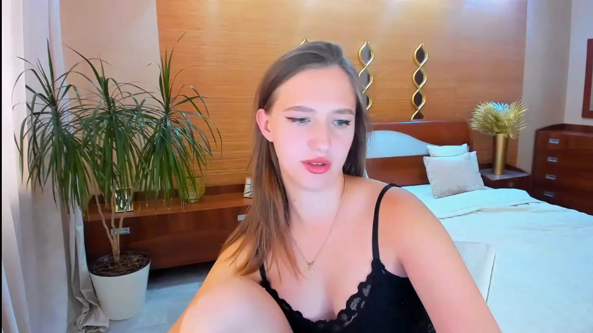 Gallery image thumbnail from WittyBunnyy's myfreecams stream on, 08/26/2023, 11:36 image 18 of 20