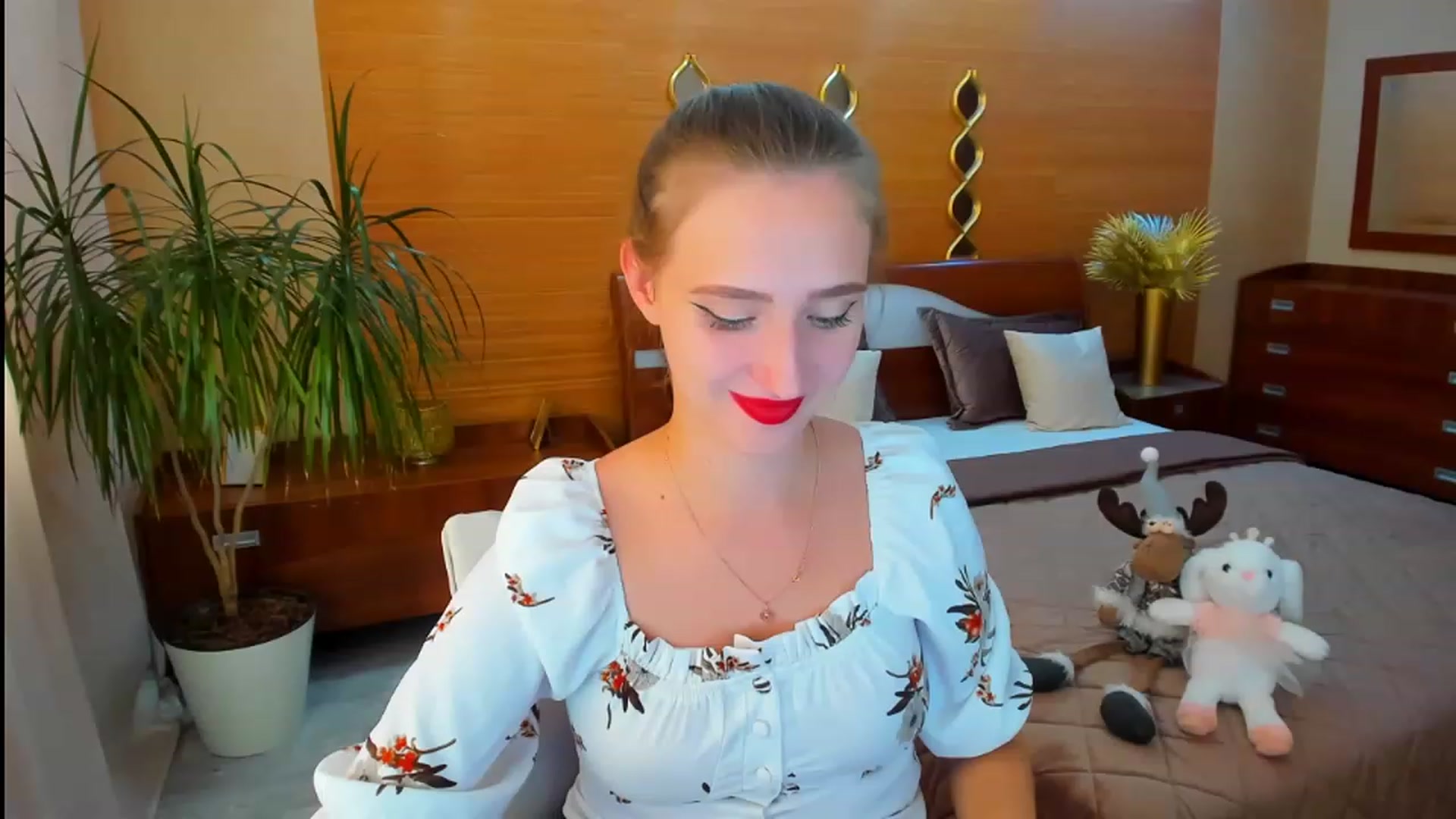 Gallery image thumbnail from WittyBunnyy's myfreecams stream on, 09/04/2023, 11:27 image 9 of 20