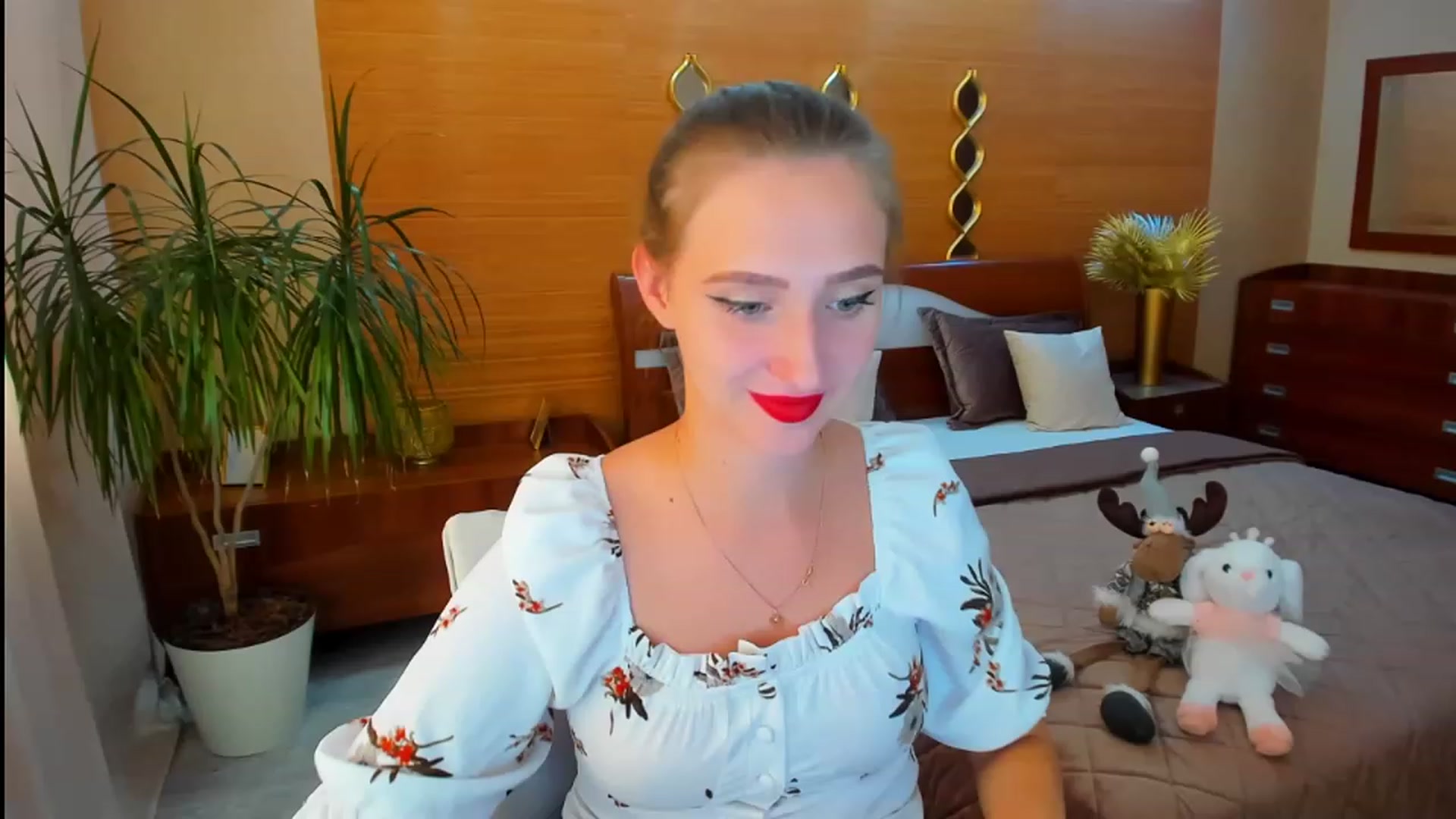 Gallery image thumbnail from WittyBunnyy's myfreecams stream on, 09/04/2023, 11:27 image 7 of 20