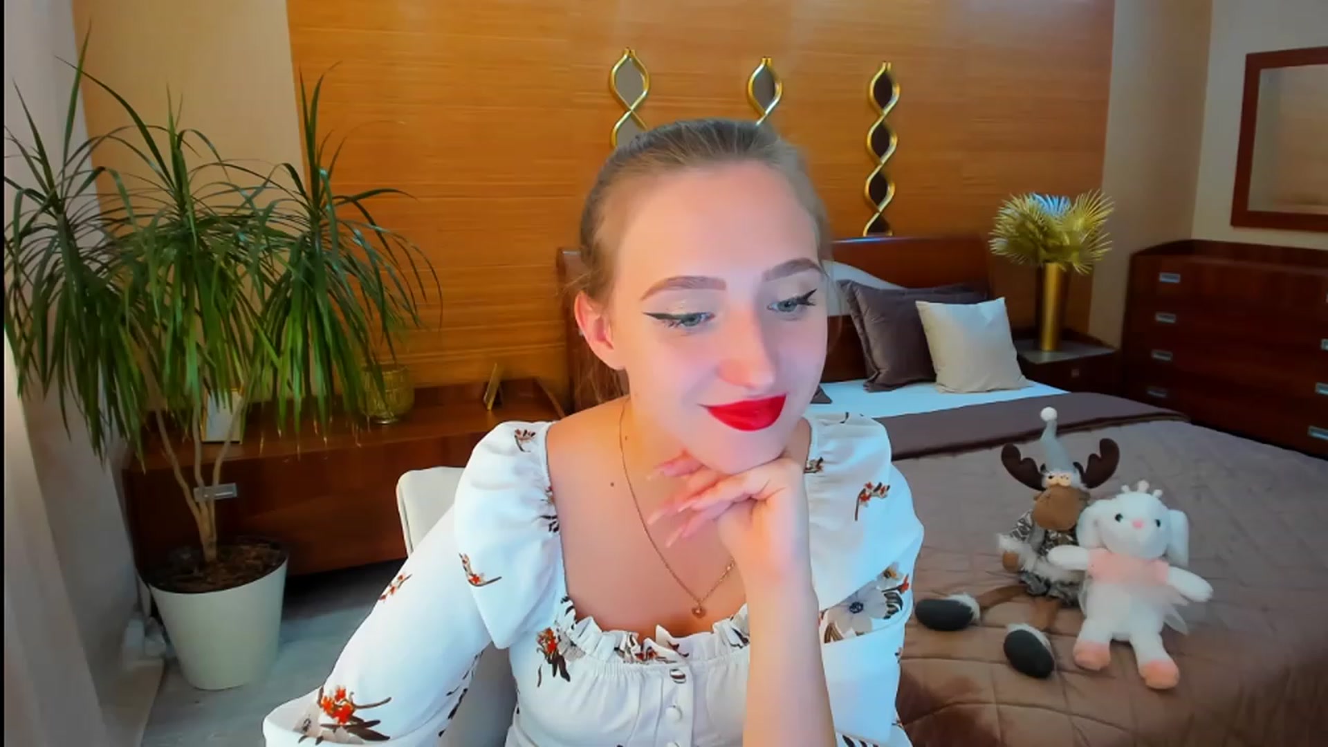 Gallery image thumbnail from WittyBunnyy's myfreecams stream on, 09/04/2023, 11:27 image 2 of 20