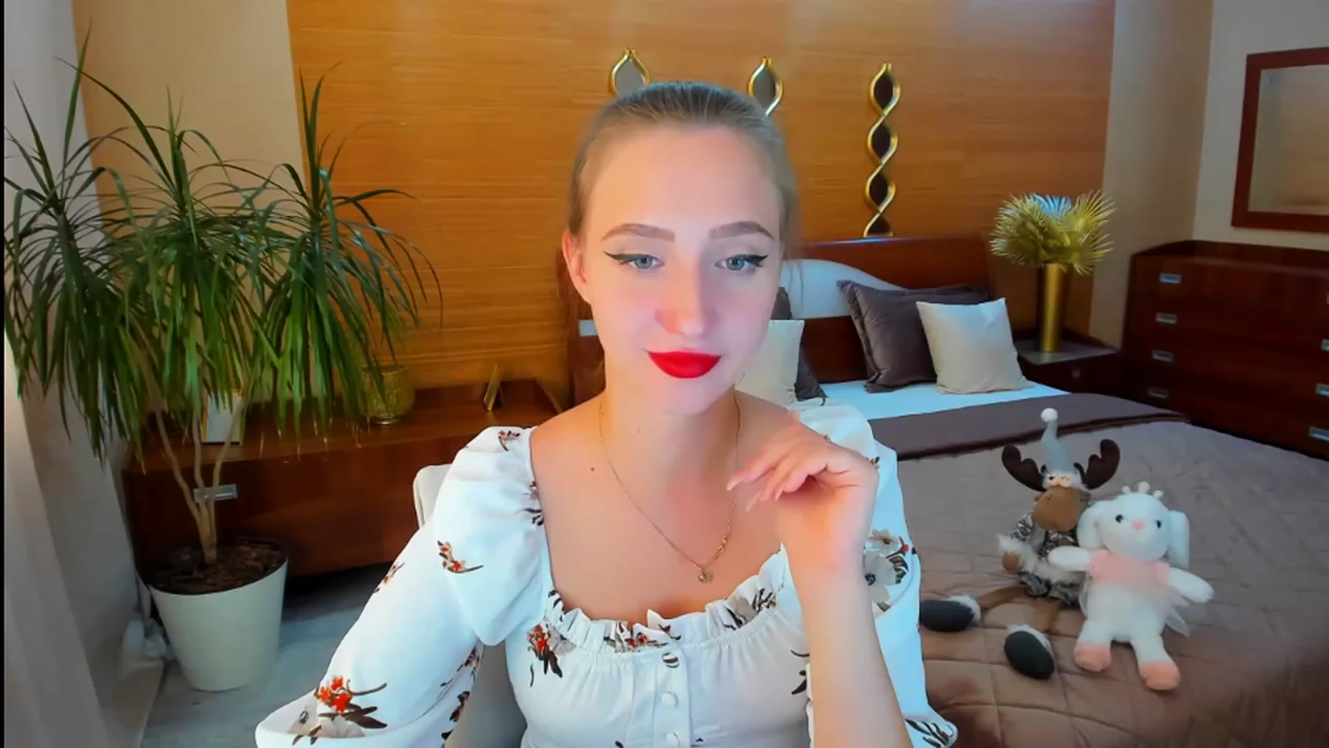 Gallery image thumbnail from WittyBunnyy's myfreecams stream on, 09/04/2023, 11:27 image 14 of 20