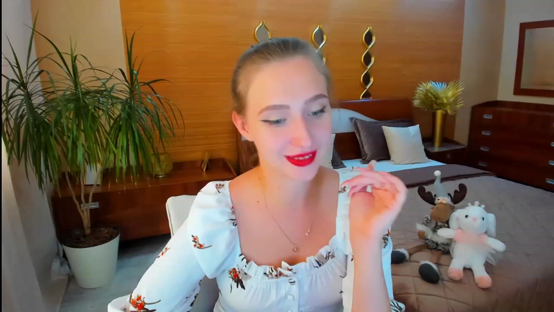 Gallery image thumbnail from WittyBunnyy's myfreecams stream on, 09/04/2023, 11:27 image 11 of 20