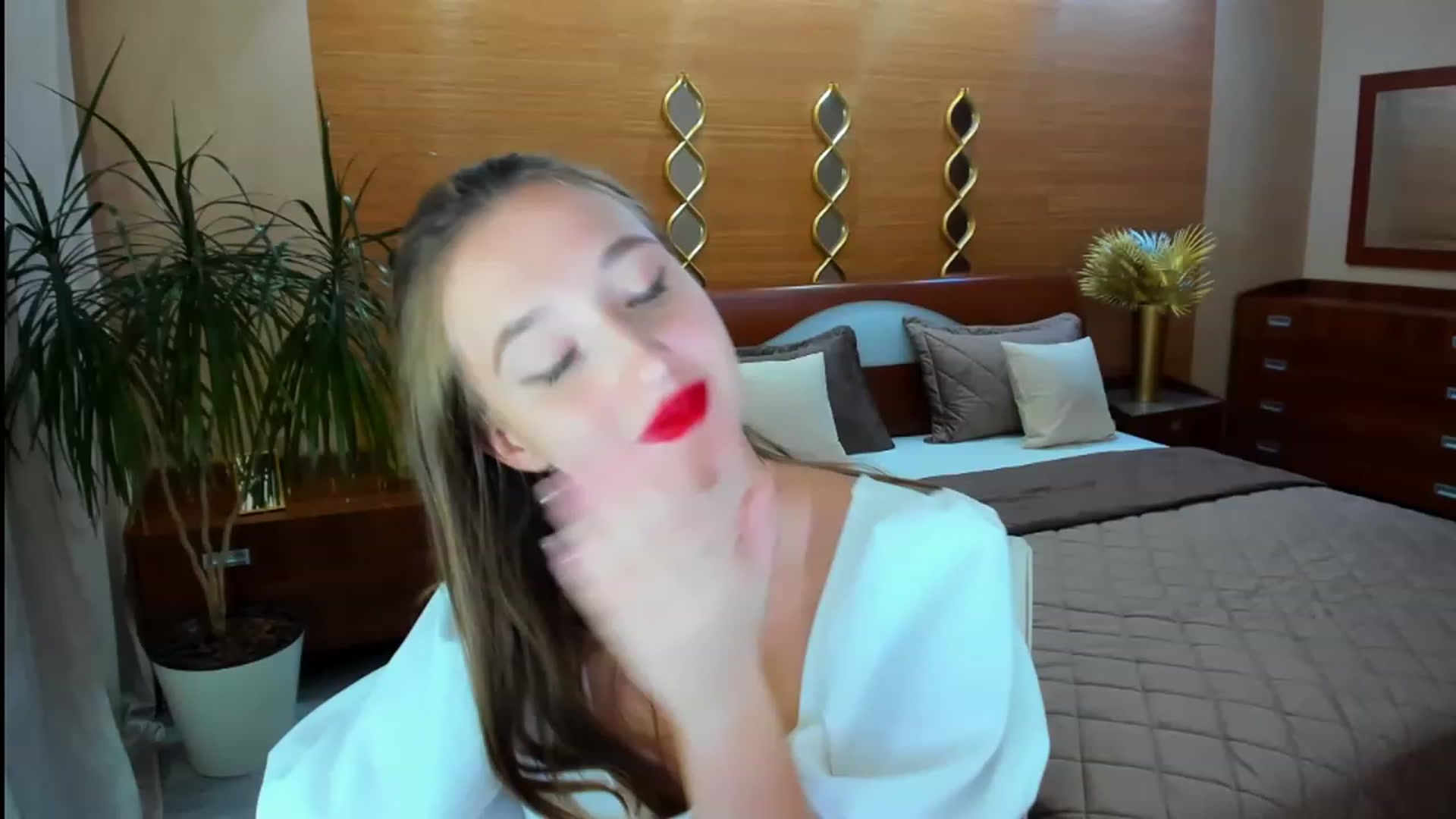 Gallery image thumbnail from WittyBunnyy's myfreecams stream on, 09/08/2023, 13:45 image 13 of 20
