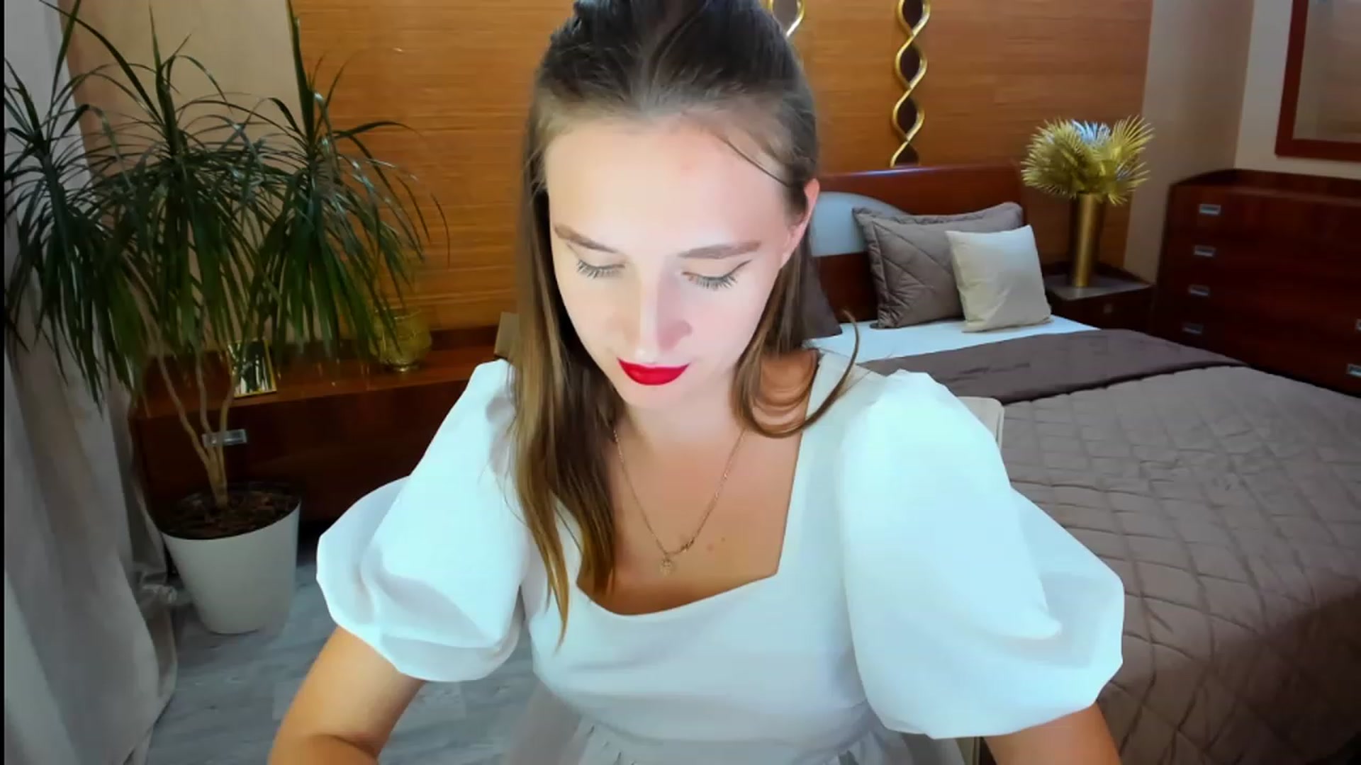 Gallery image thumbnail from WittyBunnyy's myfreecams stream on, 09/08/2023, 13:45 image 2 of 20