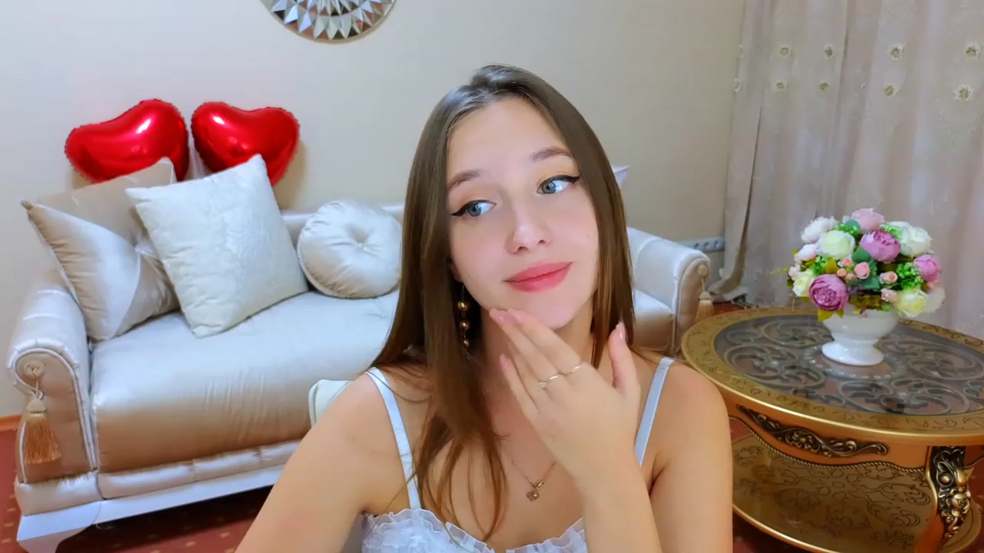 Gallery image thumbnail from WittyBunnyy's myfreecams stream on, 09/19/2023, 15:17 image 12 of 20