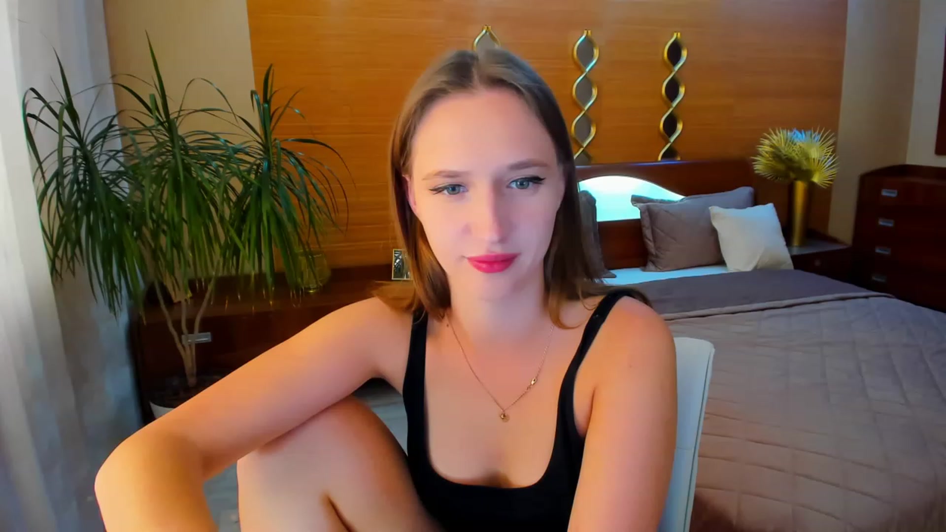 Gallery image thumbnail from WittyBunnyy's myfreecams stream on, 09/26/2023, 11:06 image 6 of 20
