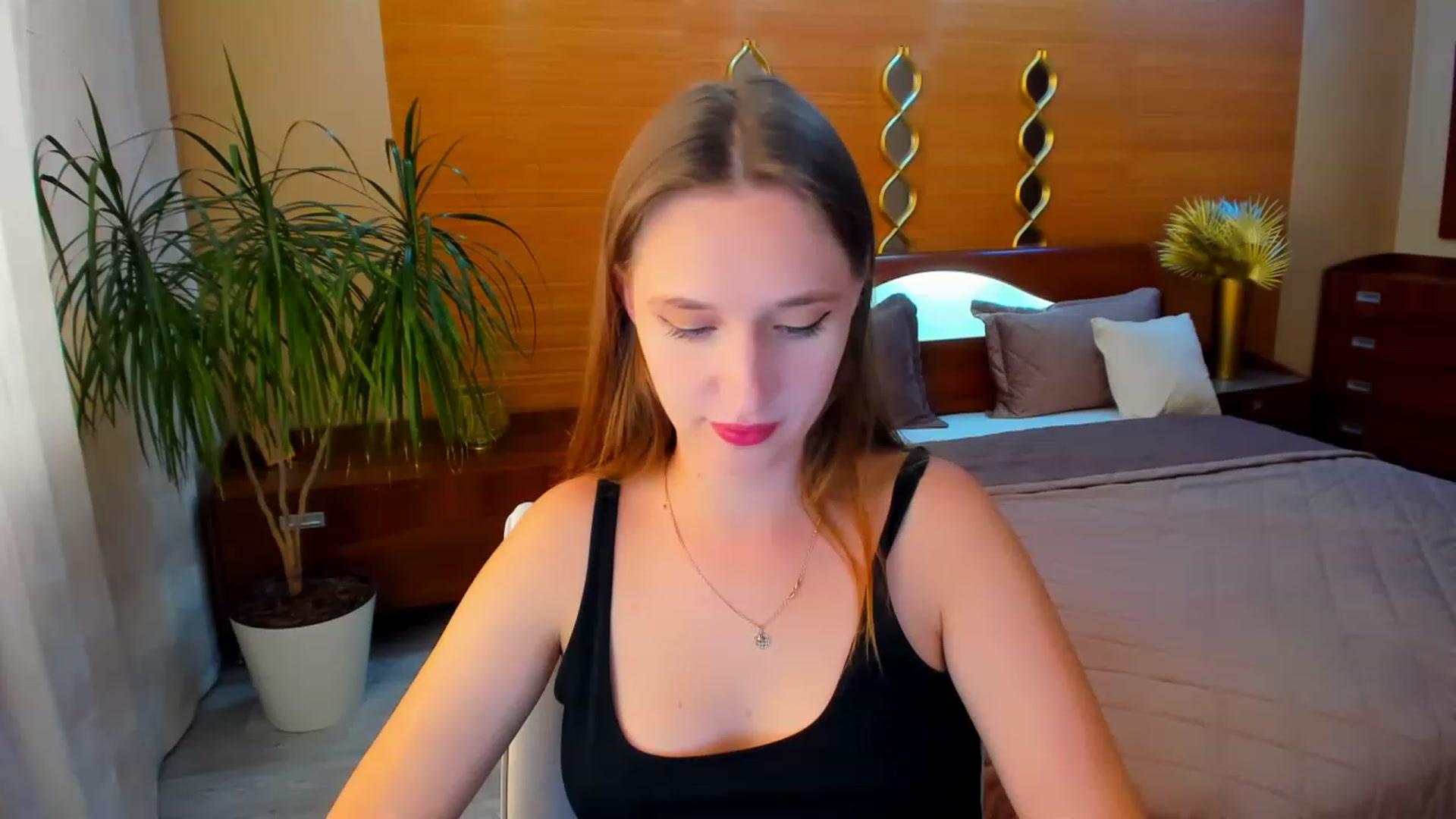 Gallery image thumbnail from WittyBunnyy's myfreecams stream on, 09/26/2023, 11:06 image 2 of 20