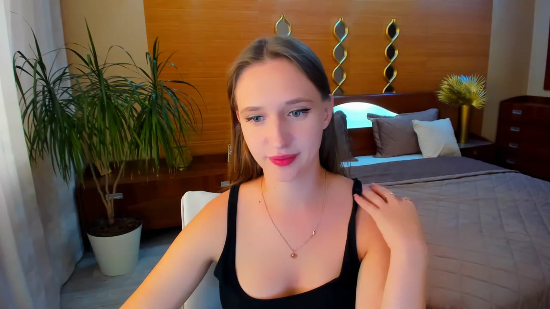 Gallery image thumbnail from WittyBunnyy's myfreecams stream on, 09/26/2023, 11:06 image 5 of 20