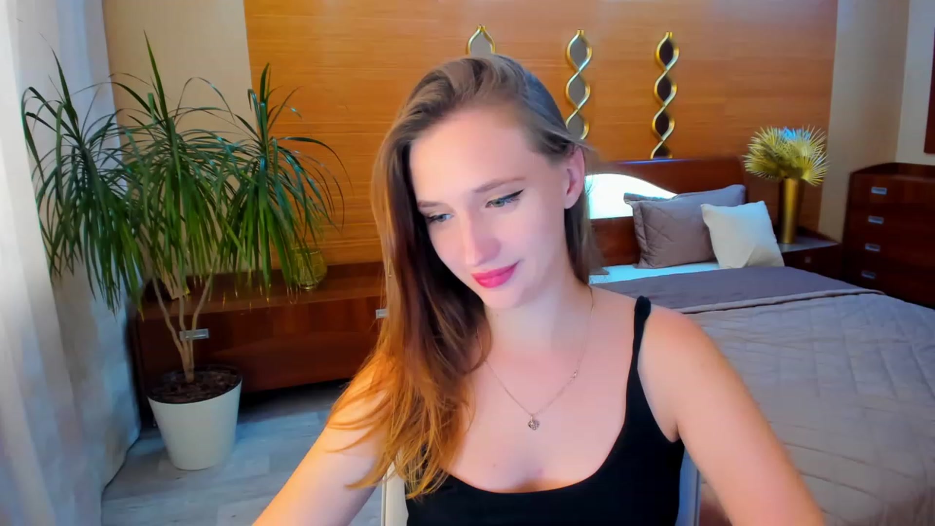 Gallery image thumbnail from WittyBunnyy's myfreecams stream on, 09/26/2023, 11:46 image 1 of 20