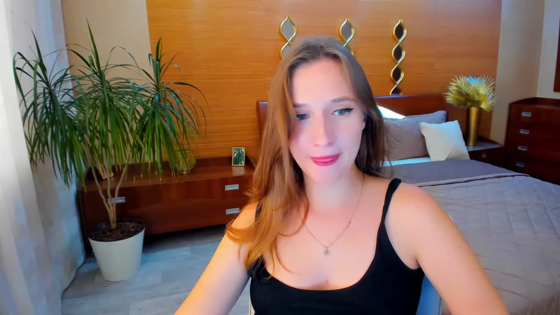 Gallery image thumbnail from WittyBunnyy's myfreecams stream on, 09/26/2023, 11:46 image 2 of 20