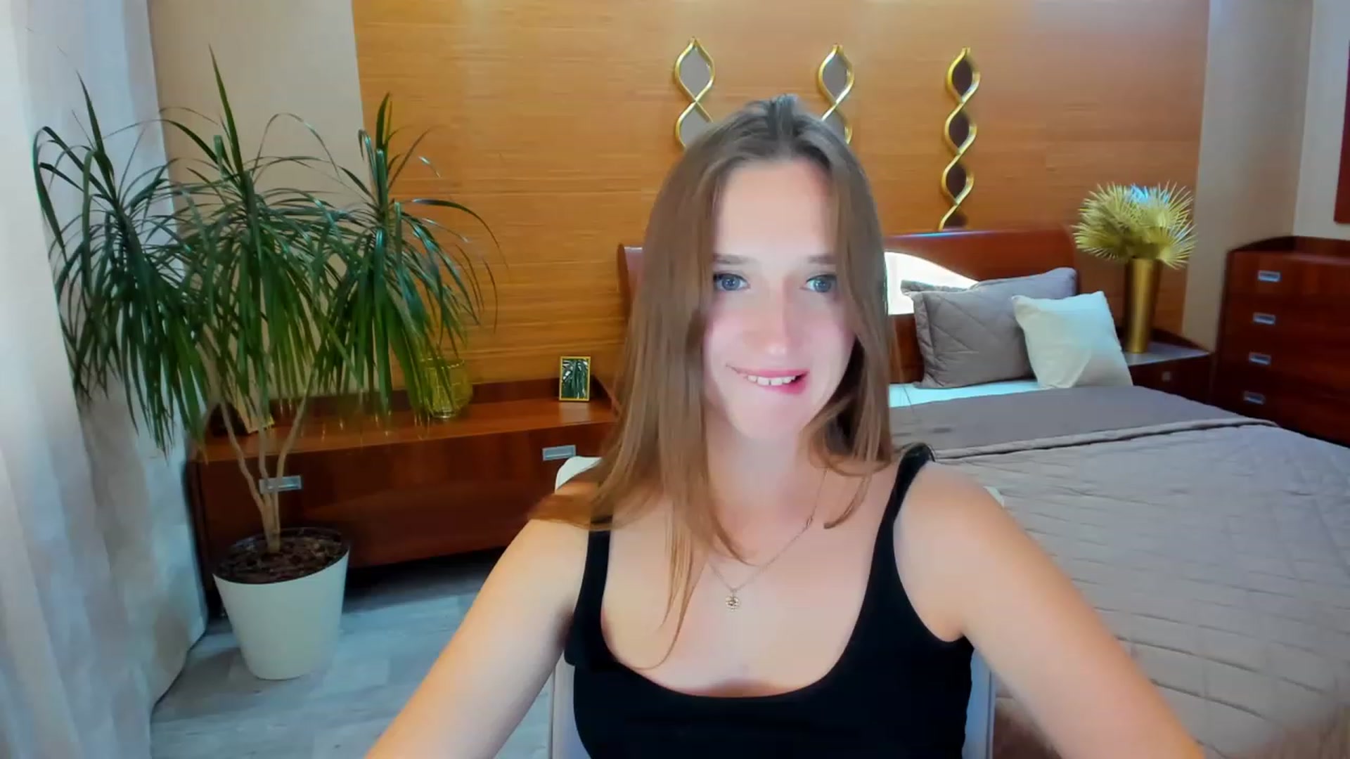 Gallery image thumbnail from WittyBunnyy's myfreecams stream on, 09/26/2023, 11:46 image 15 of 20