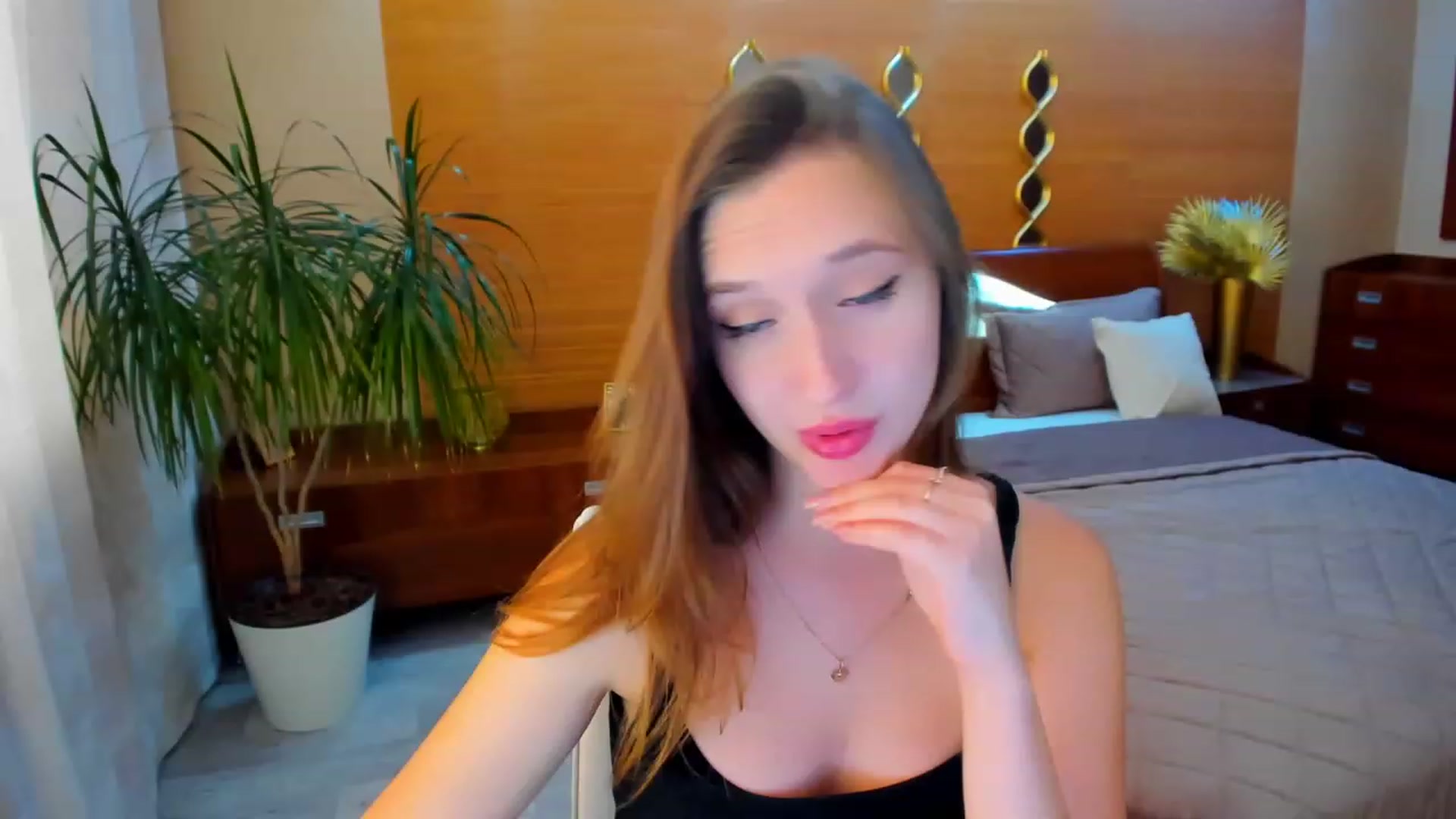 Gallery image thumbnail from WittyBunnyy's myfreecams stream on, 09/26/2023, 11:46 image 6 of 20