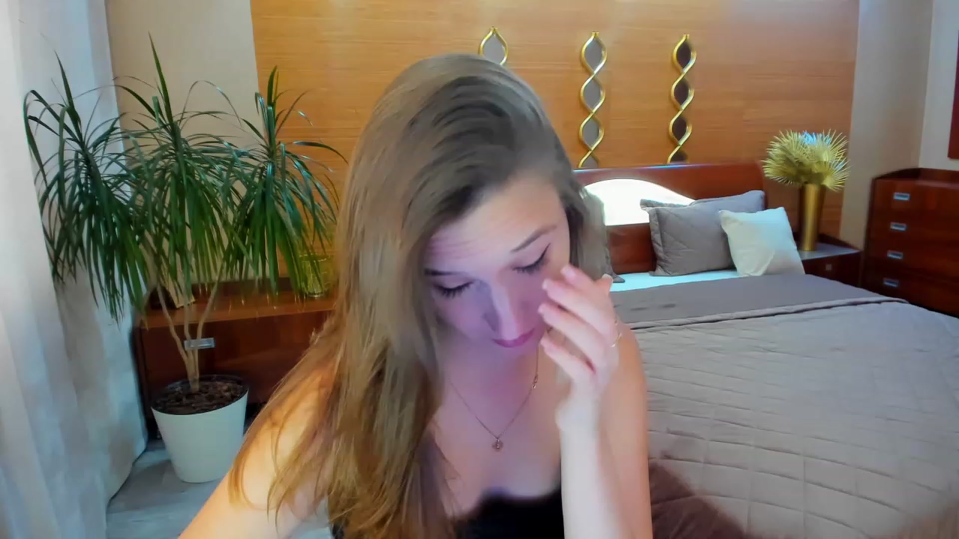 Gallery image thumbnail from WittyBunnyy's myfreecams stream on, 09/26/2023, 11:46 image 16 of 20