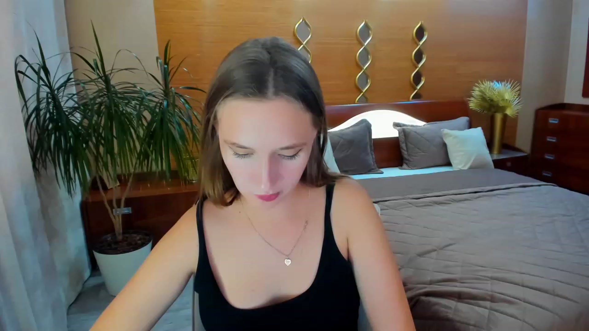 Gallery image thumbnail from WittyBunnyy's myfreecams stream on, 09/26/2023, 13:47 image 17 of 20