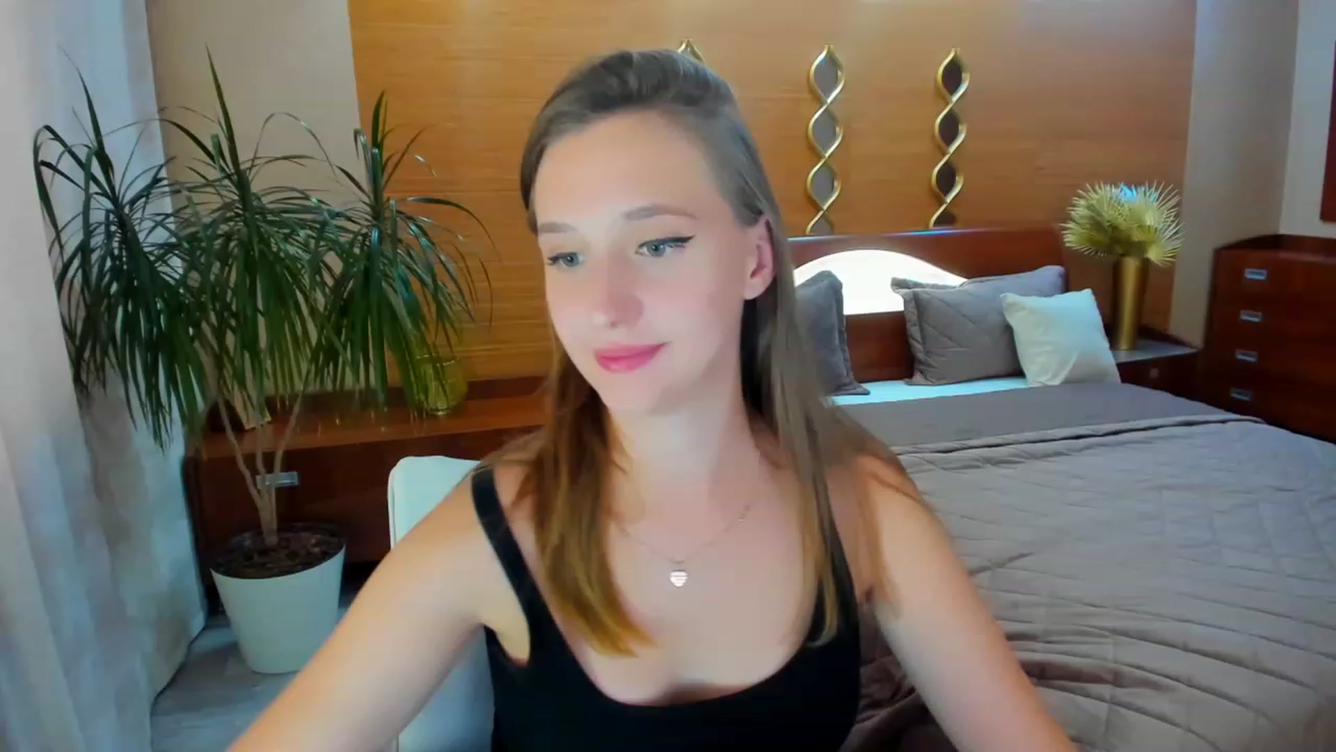 Gallery image thumbnail from WittyBunnyy's myfreecams stream on, 09/26/2023, 13:47 image 13 of 20