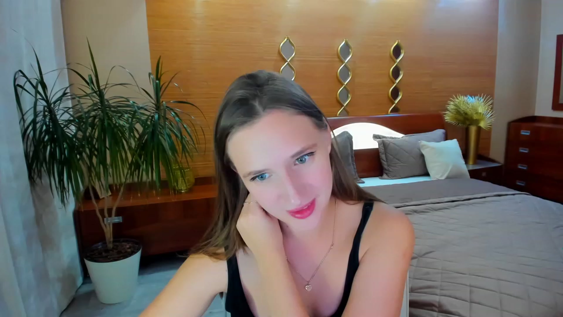 Gallery image thumbnail from WittyBunnyy's myfreecams stream on, 09/26/2023, 14:32 image 6 of 20