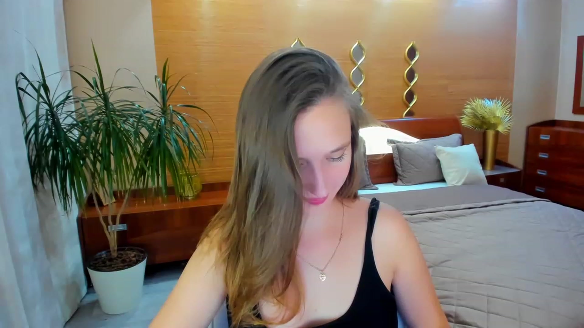 Gallery image thumbnail from WittyBunnyy's myfreecams stream on, 09/26/2023, 14:32 image 16 of 20