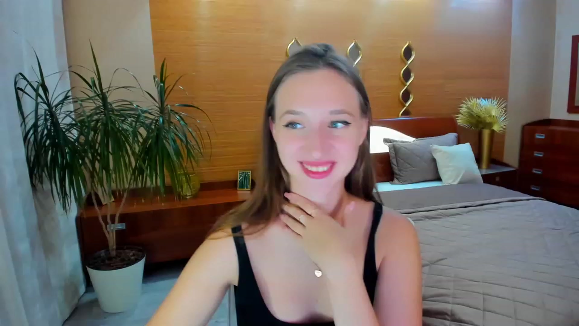 Gallery image thumbnail from WittyBunnyy's myfreecams stream on, 09/26/2023, 14:32 image 4 of 20