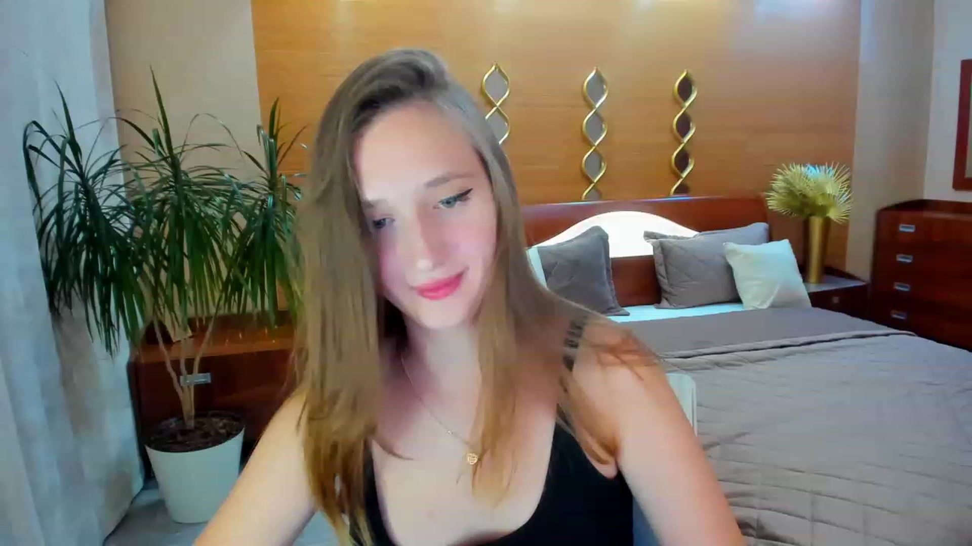 Gallery image thumbnail from WittyBunnyy's myfreecams stream on, 09/26/2023, 14:32 image 12 of 20