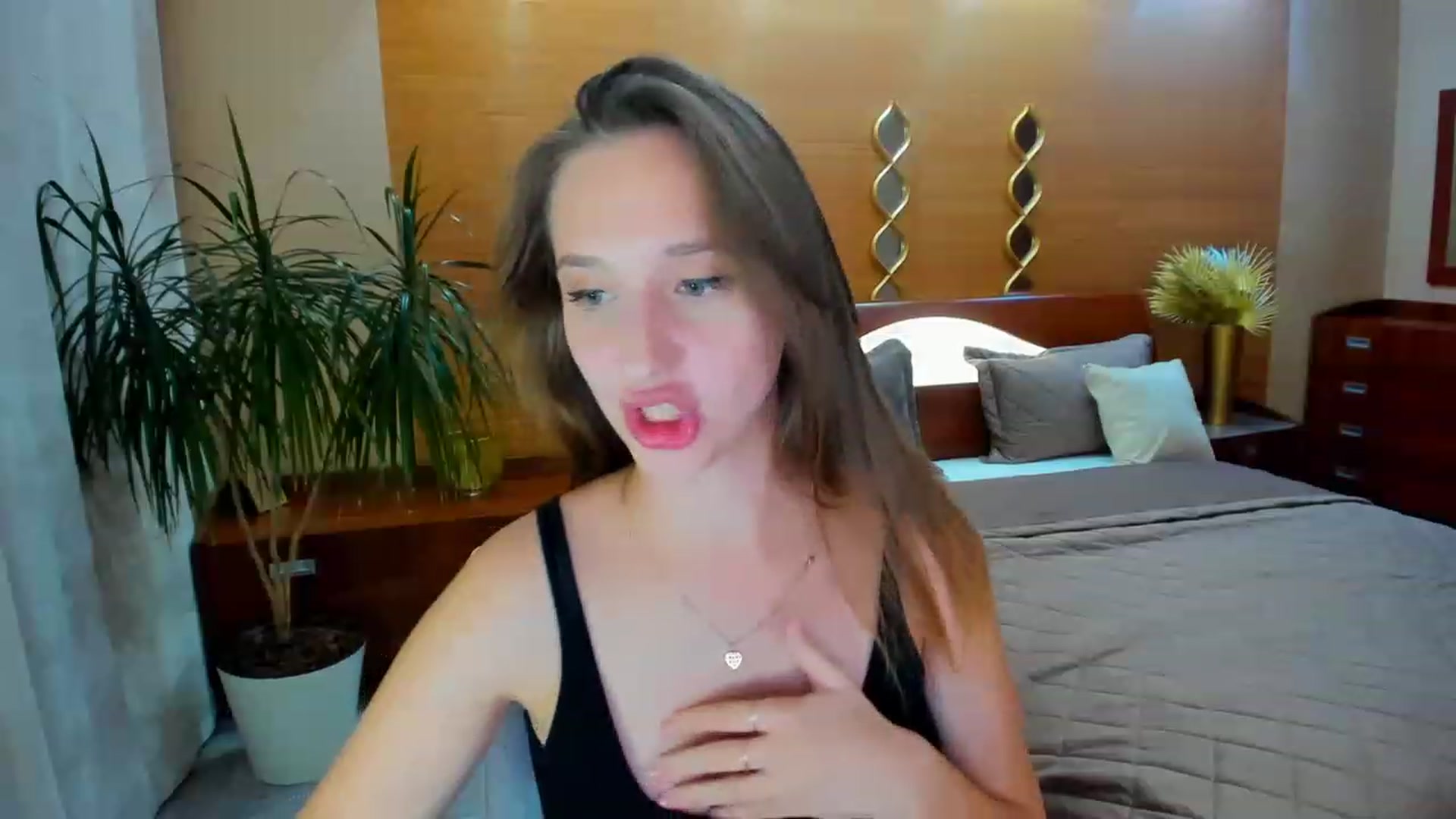 Gallery image thumbnail from WittyBunnyy's myfreecams stream on, 09/26/2023, 14:32 image 19 of 20